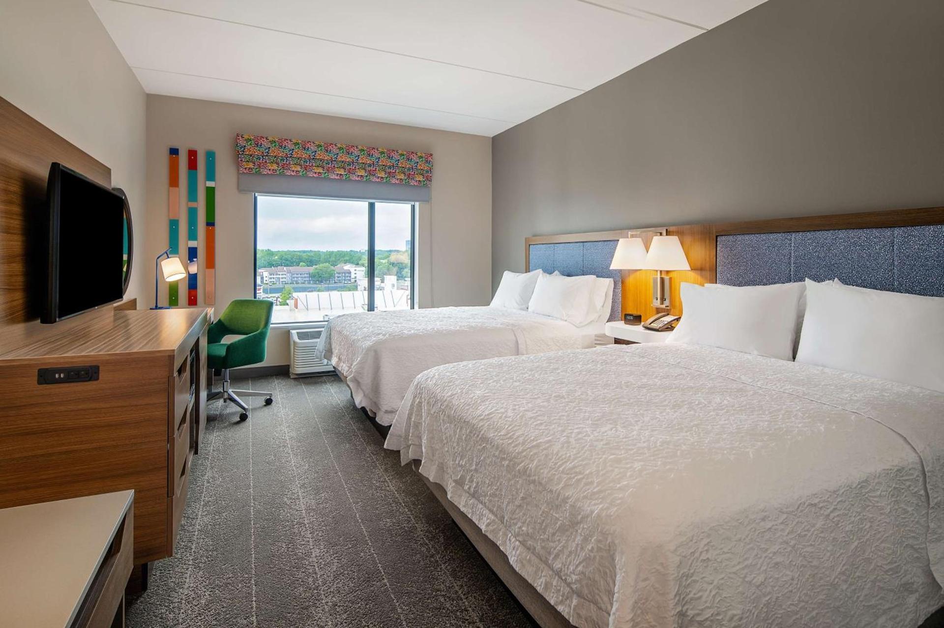 Hampton Inn & Suites Raleigh Midtown, NC photo 16
