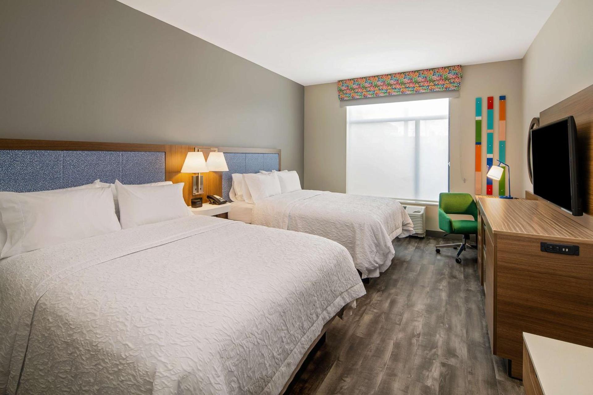 Hampton Inn & Suites Raleigh Midtown, NC photo 33
