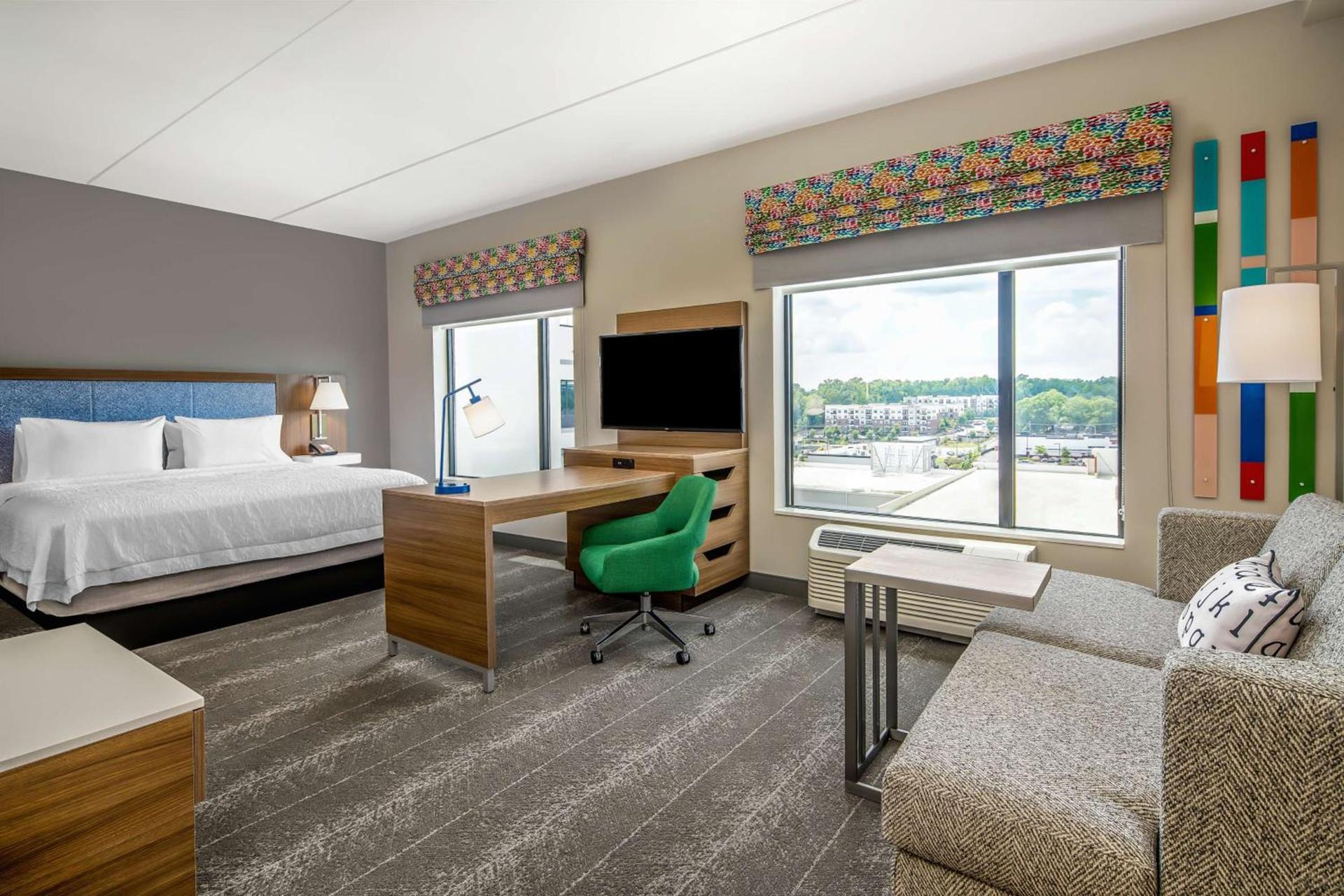 Hampton Inn & Suites Raleigh Midtown, NC photo 36