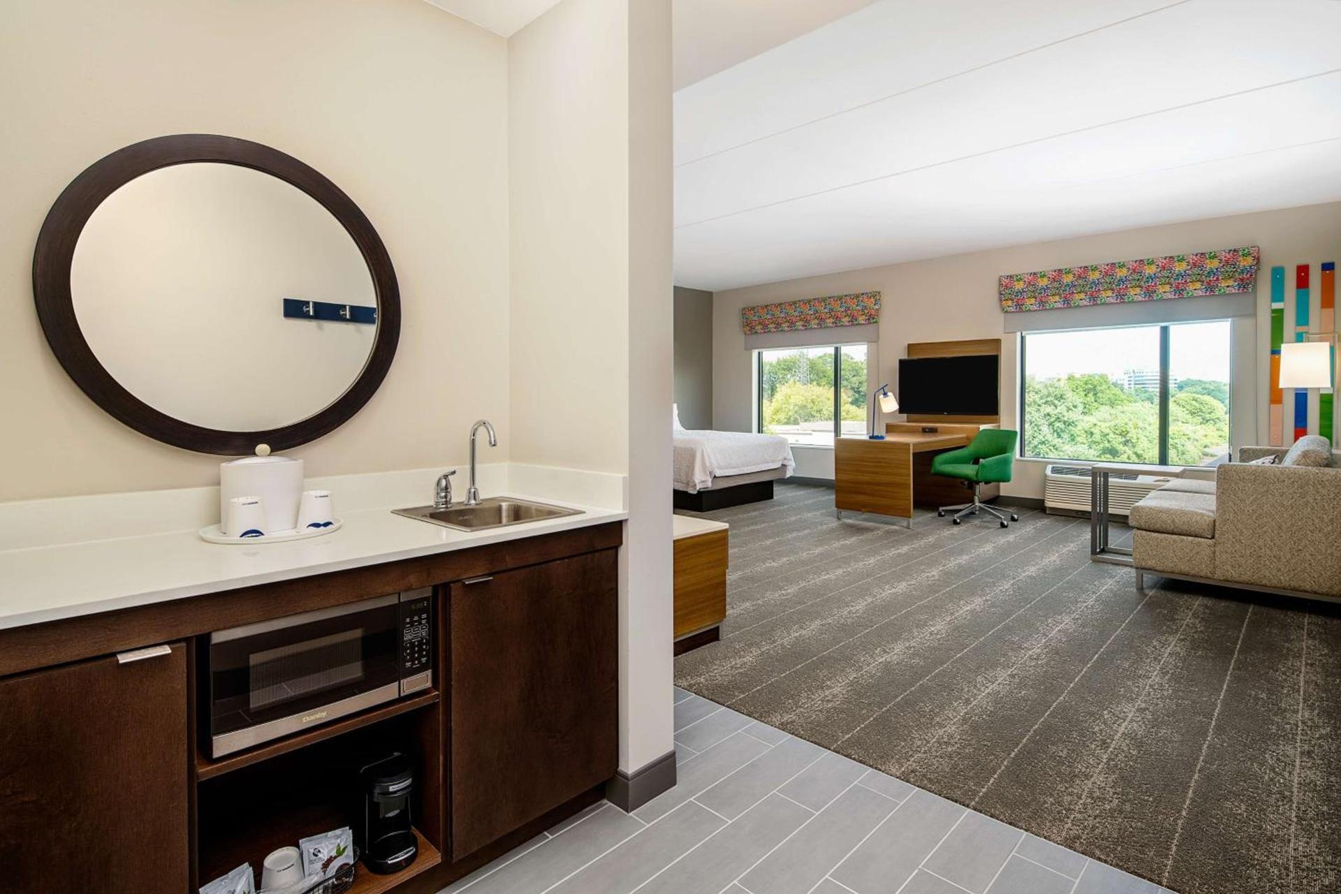Hampton Inn & Suites Raleigh Midtown, NC photo 39