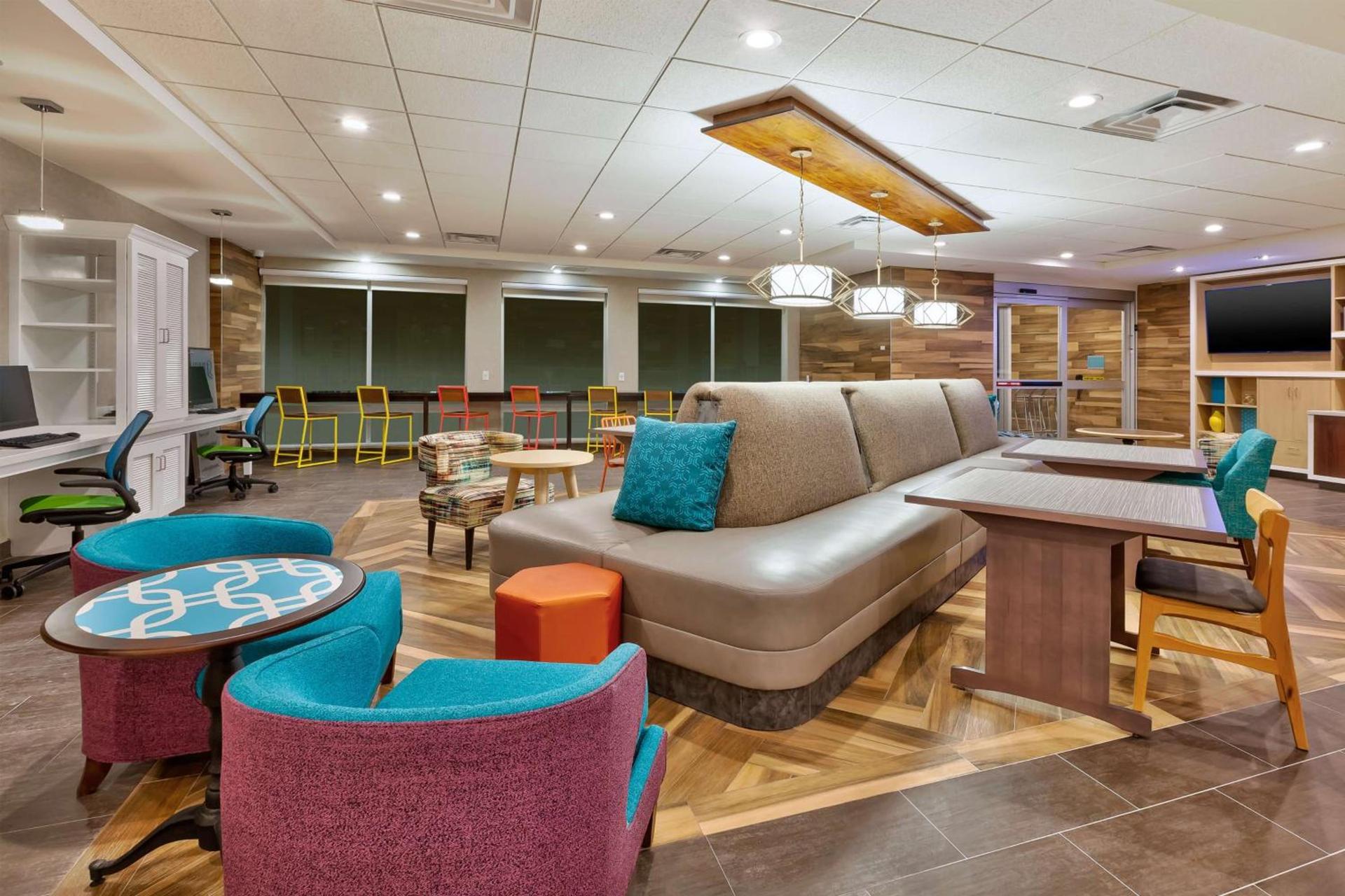 Home2 Suites By Hilton Battle Creek photo 7