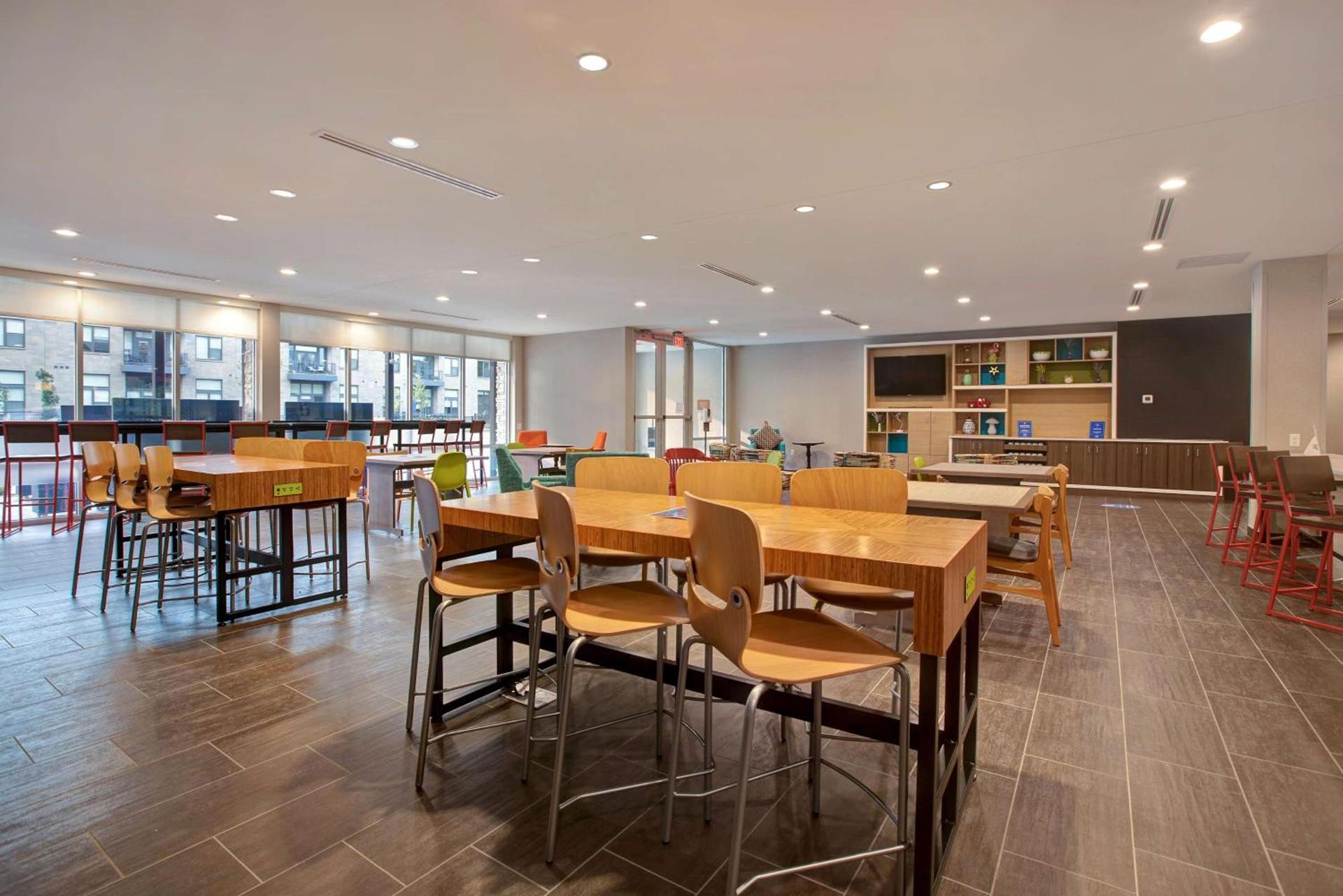 Home2 Suites By Hilton Carmel Indianapolis photo 8
