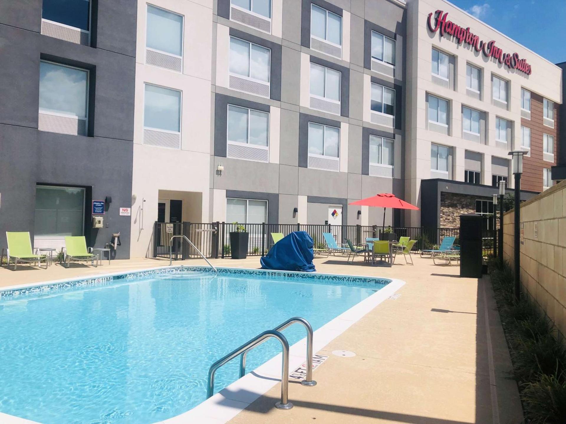 Hampton Inn & Suites Charlotte North I 485 photo 7