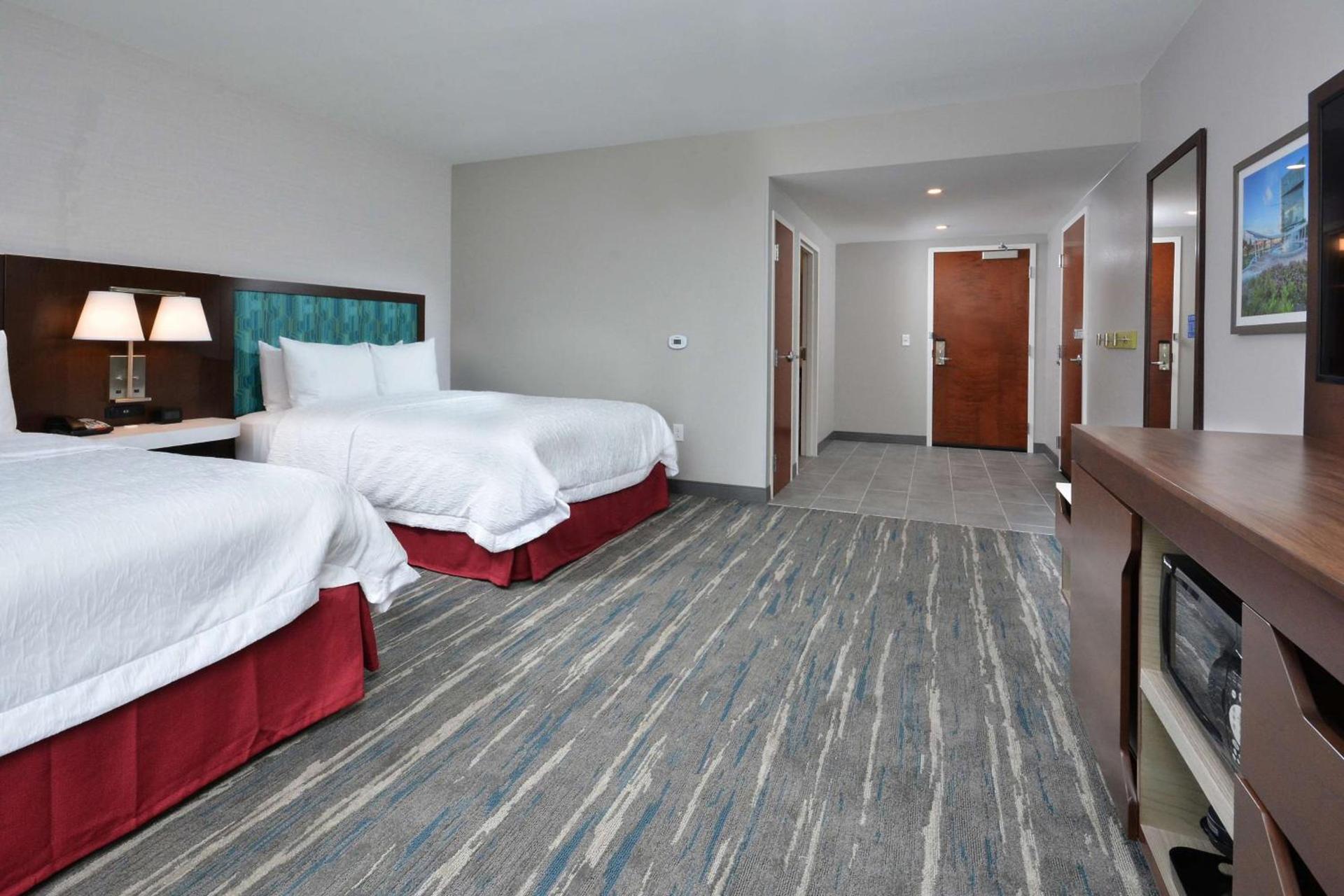 Hampton Inn & Suites Charlotte North I 485 photo 20