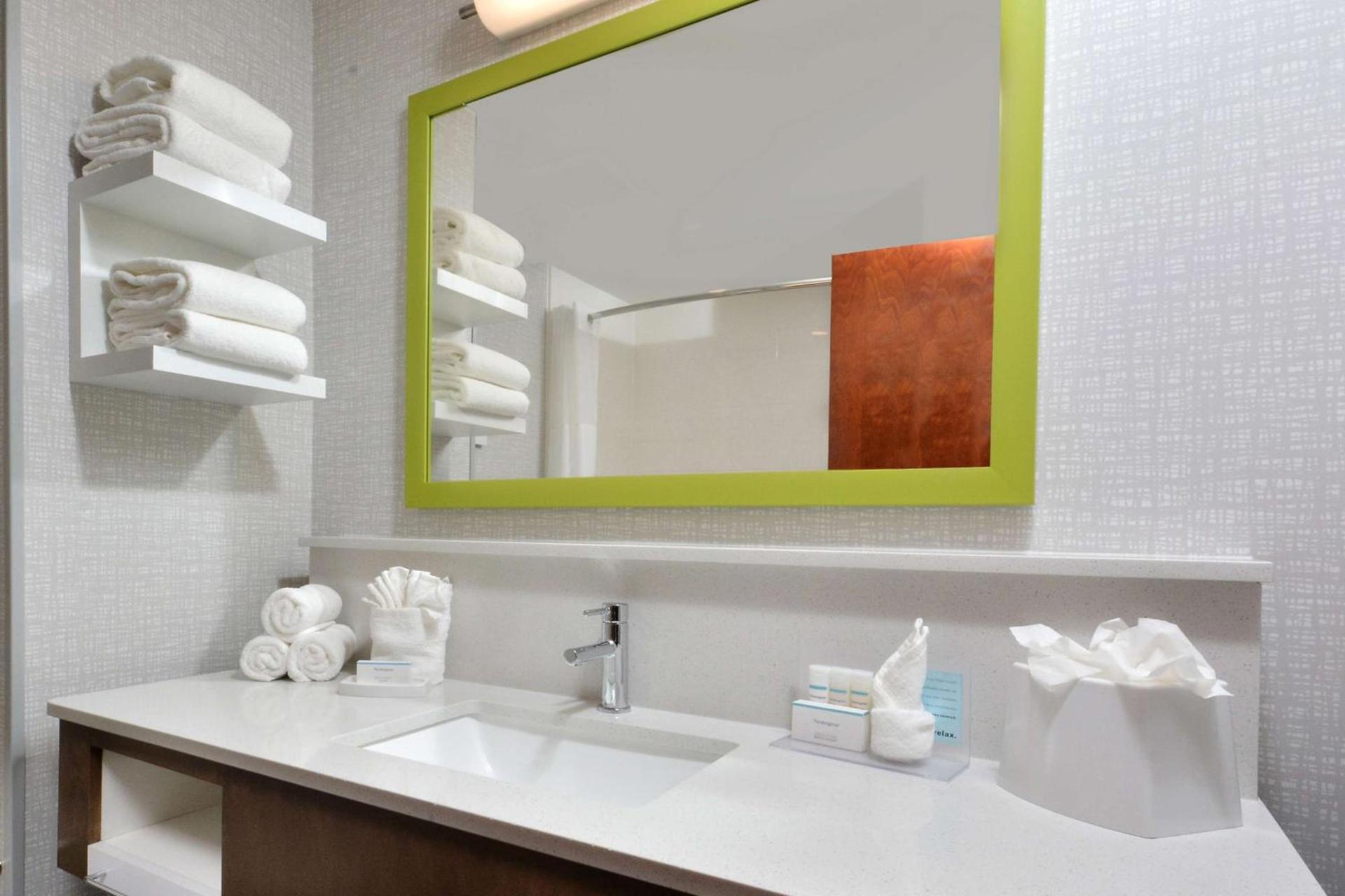 Hampton Inn & Suites Charlotte North I 485 photo 19