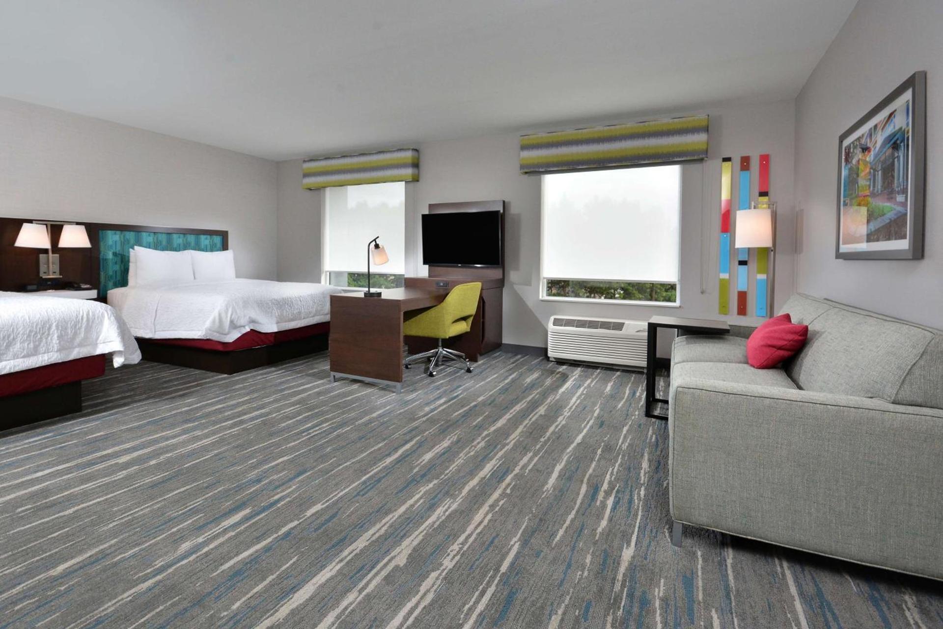 Hampton Inn & Suites Charlotte North I 485 photo 38