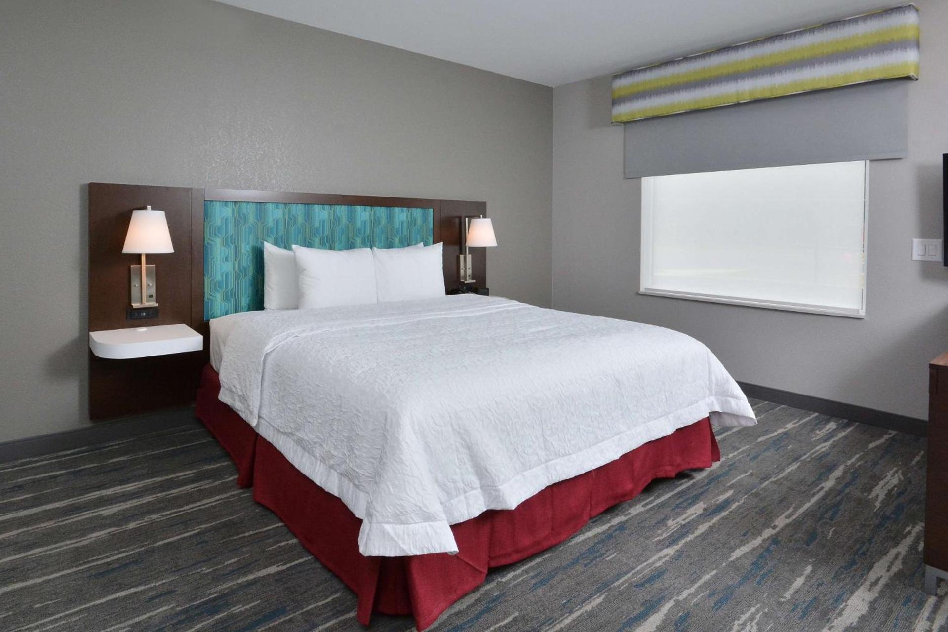 Hampton Inn & Suites Charlotte North I 485 photo 53