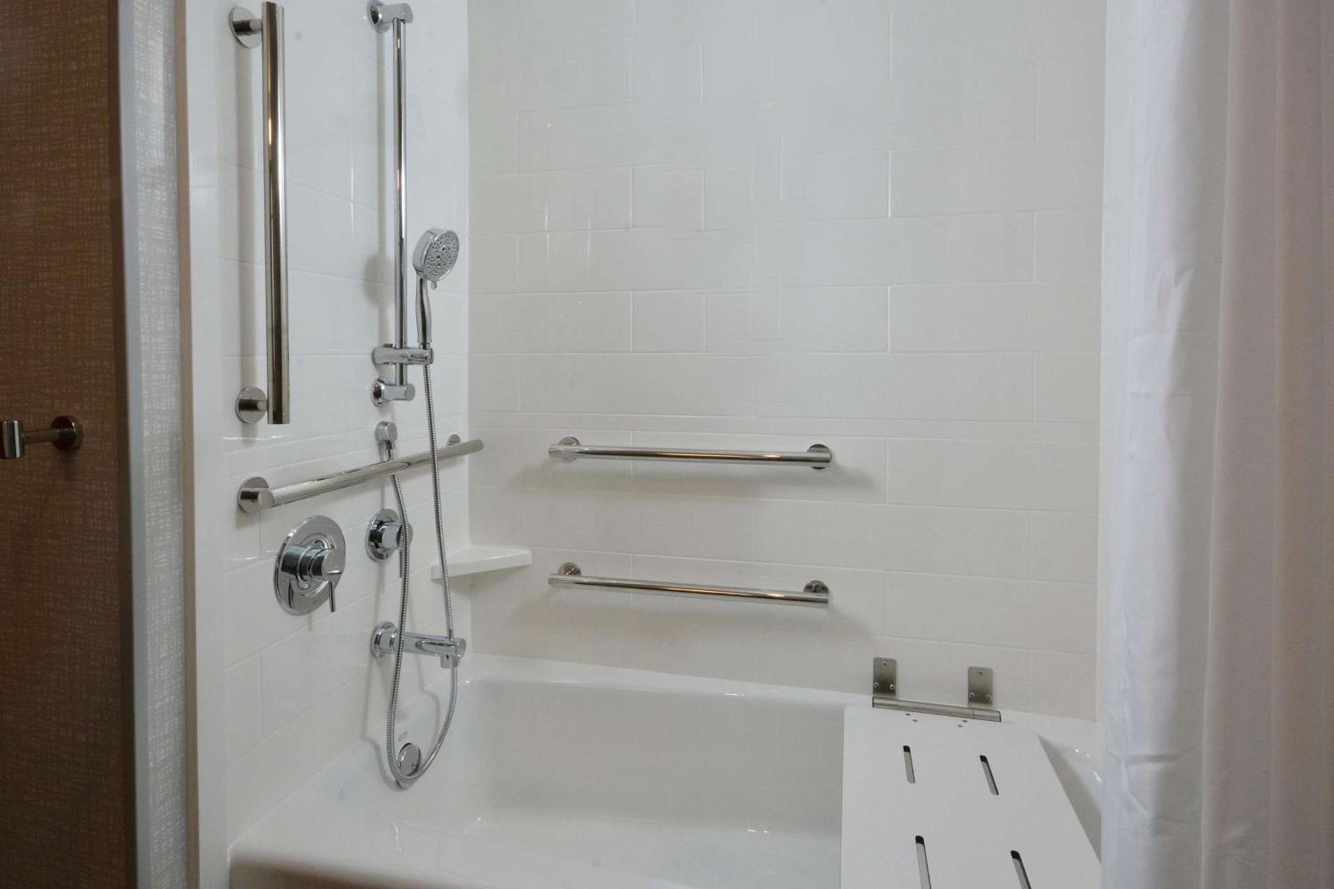 Hampton Inn & Suites Charlotte North I 485 photo 60
