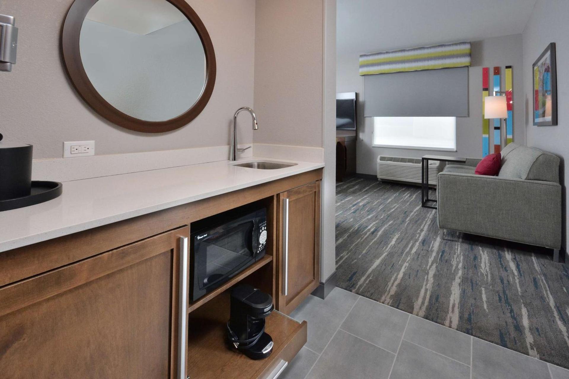 Hampton Inn & Suites Charlotte North I 485 photo 71