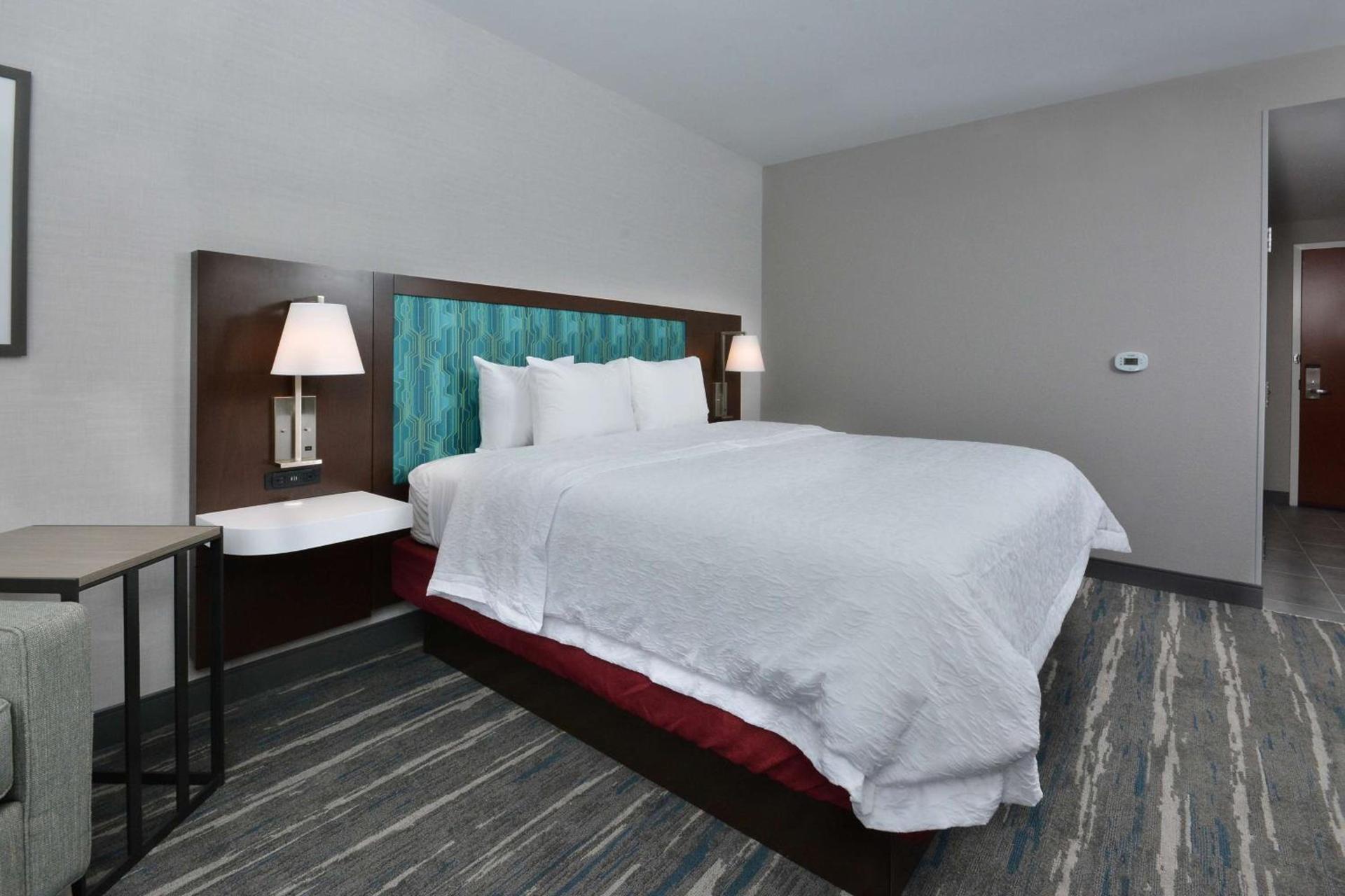 Hampton Inn & Suites Charlotte North I 485 photo 70