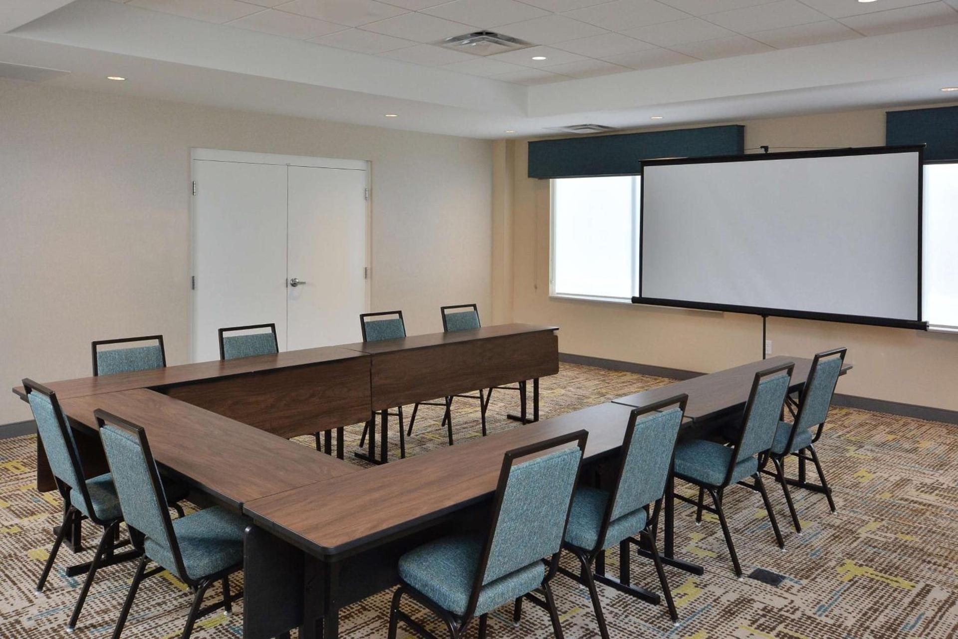 Hampton Inn & Suites Charlotte North I 485 photo 77