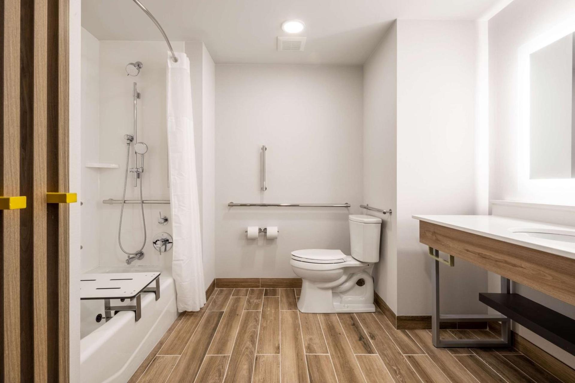 Hampton Inn by Hilton Verona at Turning Stone photo 22