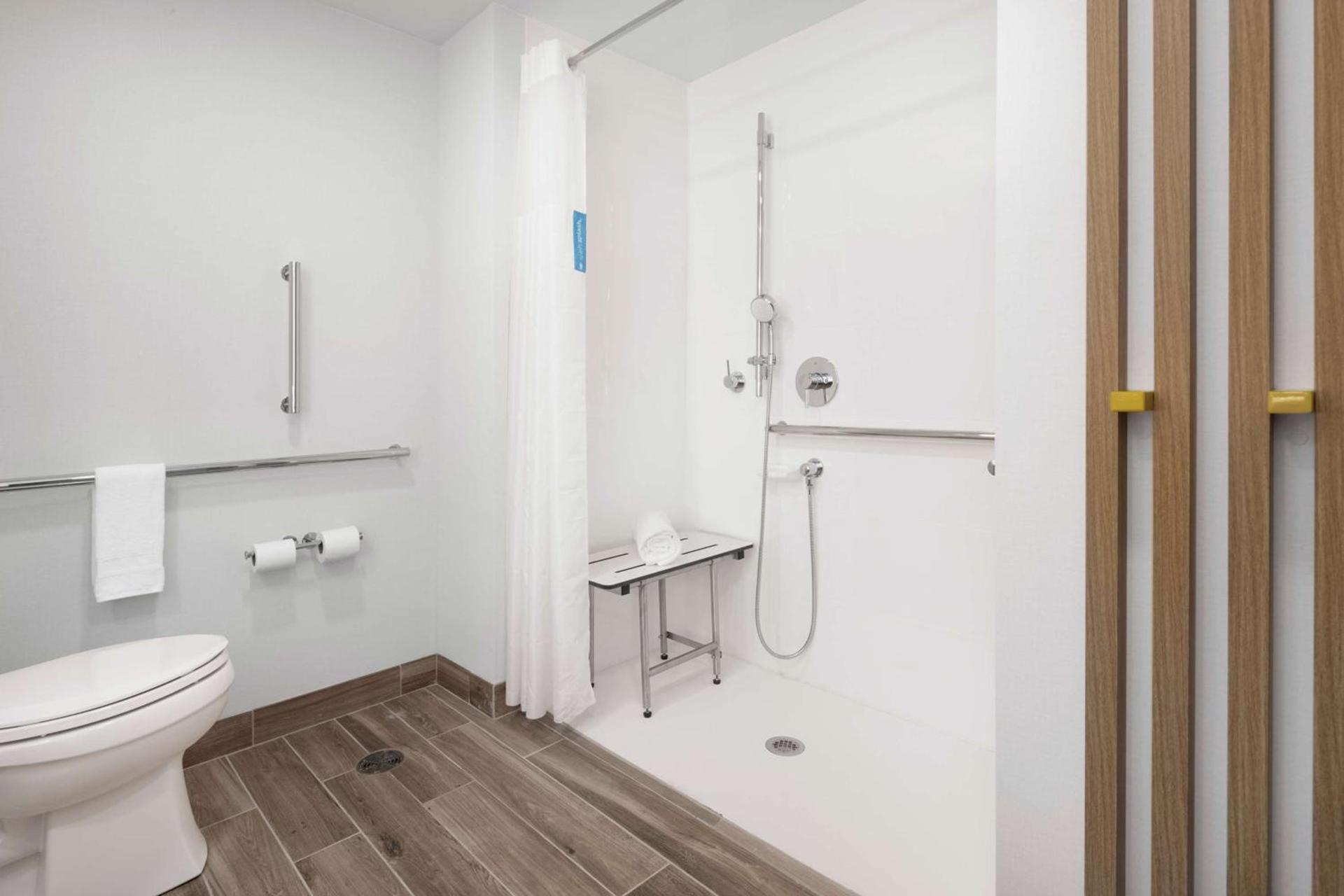 Hampton Inn by Hilton Verona at Turning Stone photo 25