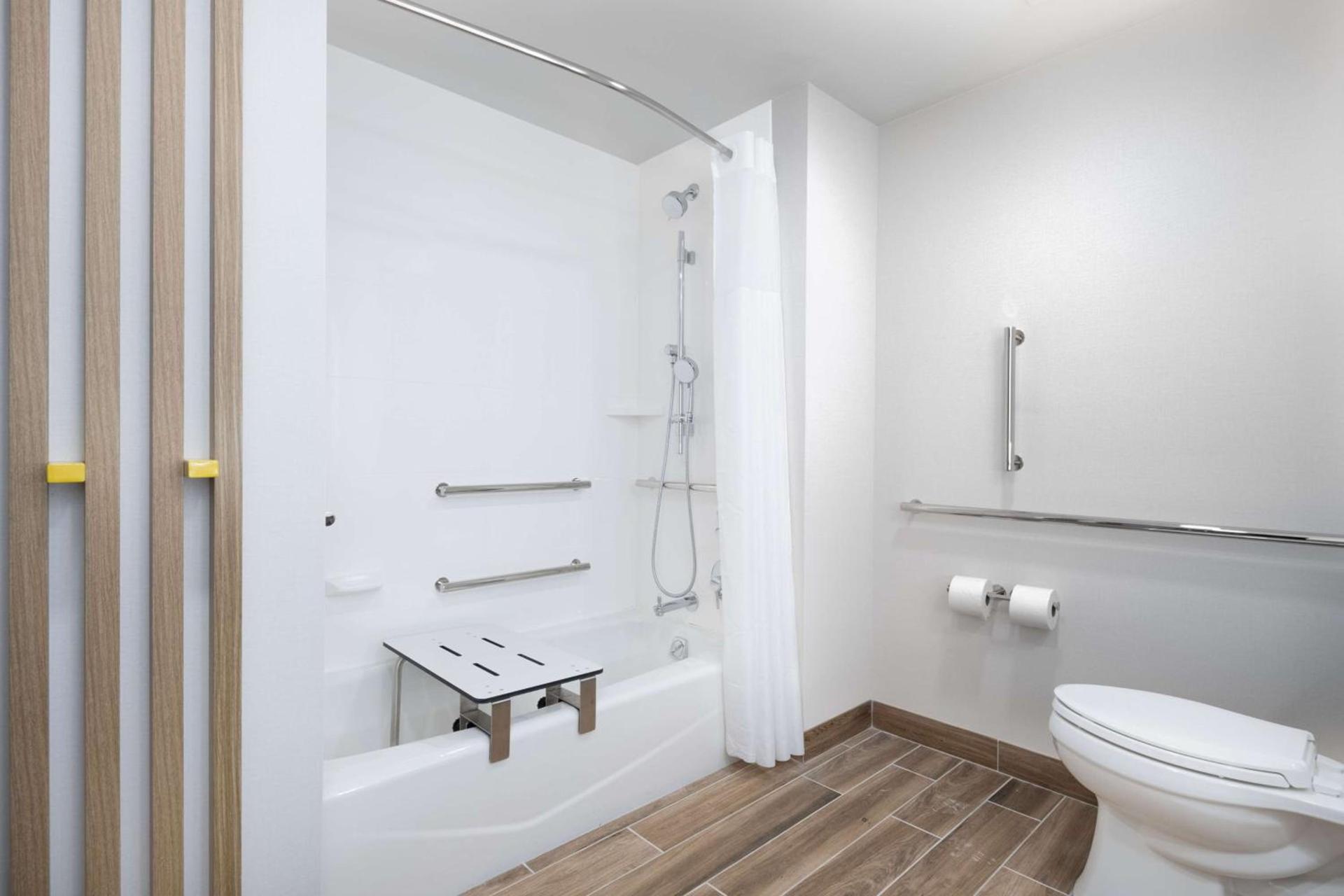 Hampton Inn by Hilton Verona at Turning Stone photo 27