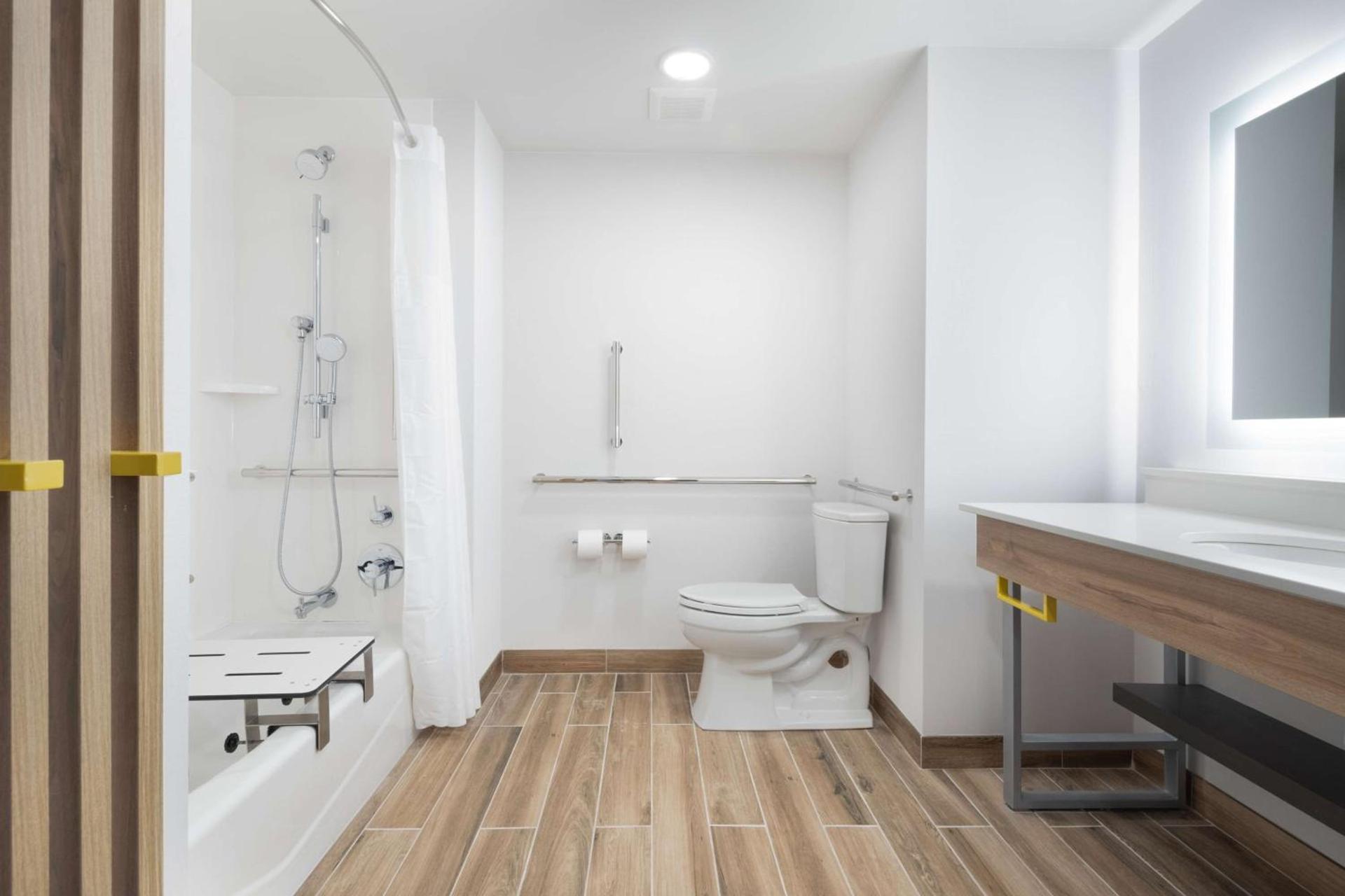 Hampton Inn by Hilton Verona at Turning Stone photo 28