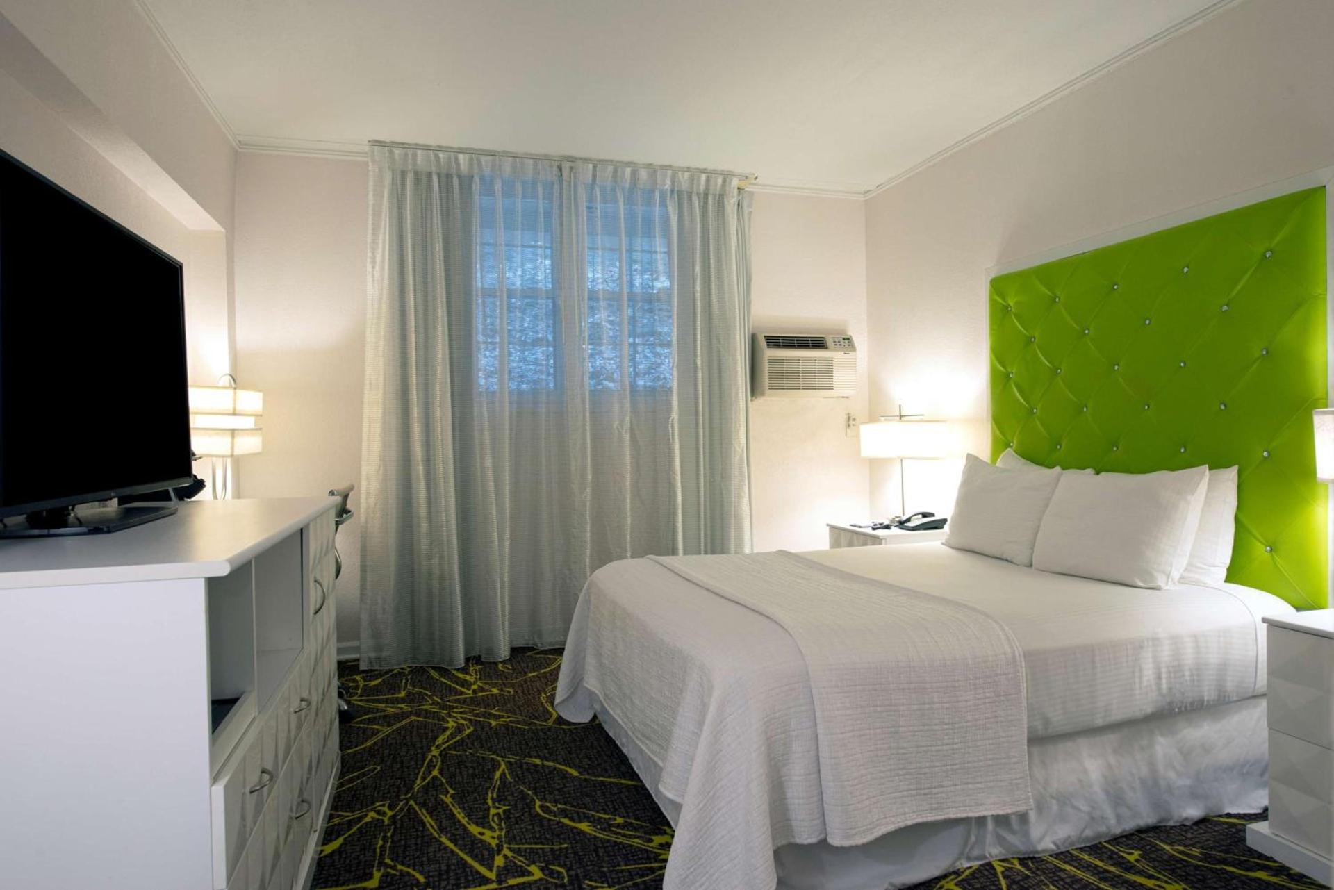 The Roslyn, Tapestry Collection by Hilton photo 10