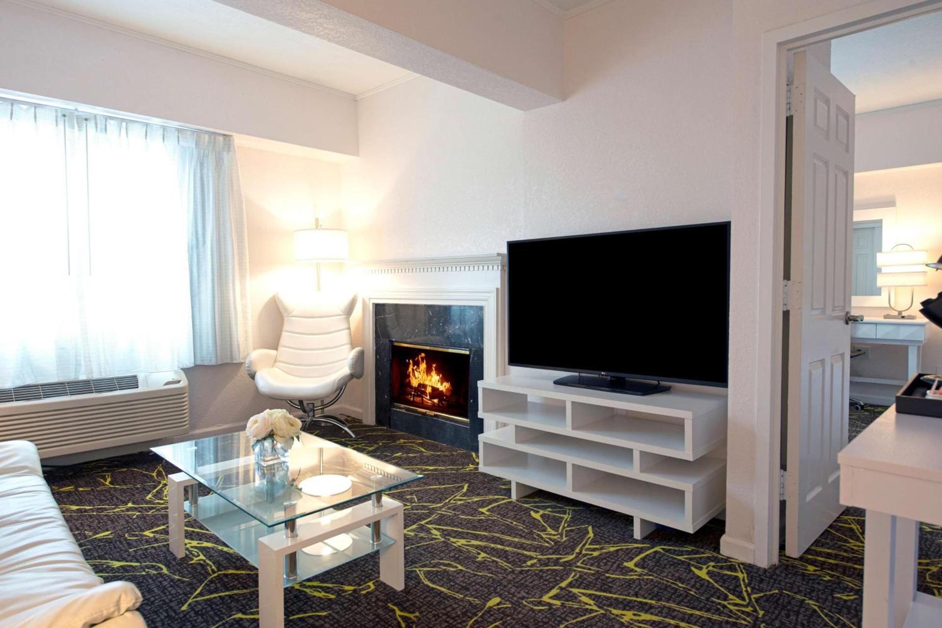 The Roslyn, Tapestry Collection by Hilton photo 34