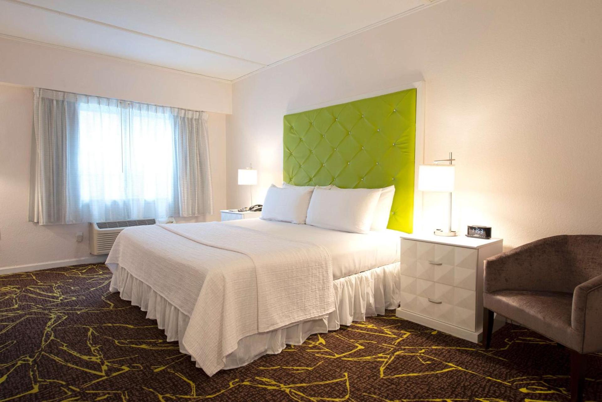 The Roslyn, Tapestry Collection by Hilton photo 9