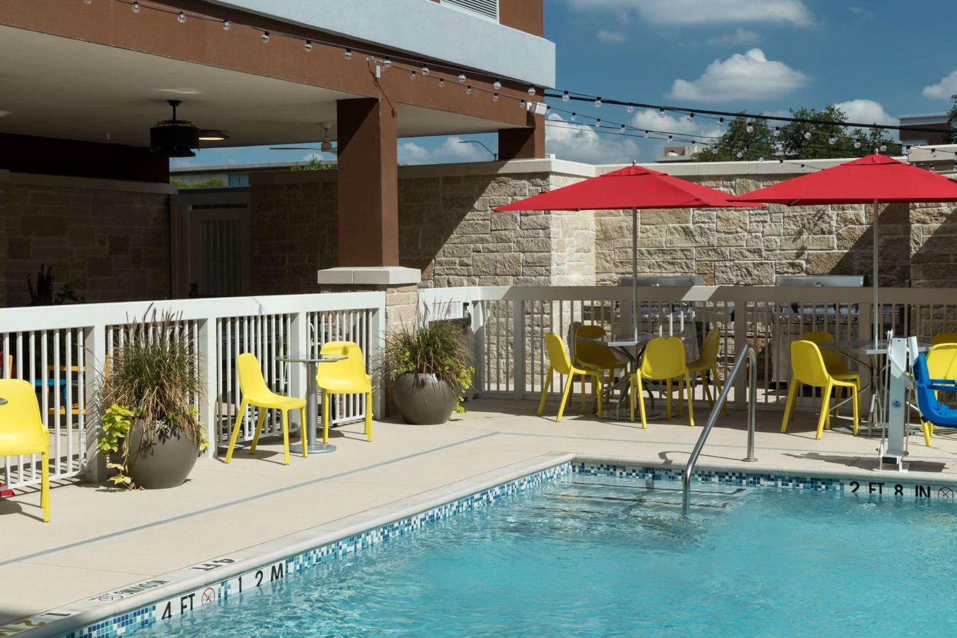 Home2 Suites by Hilton Fort Worth Cultural District photo 10