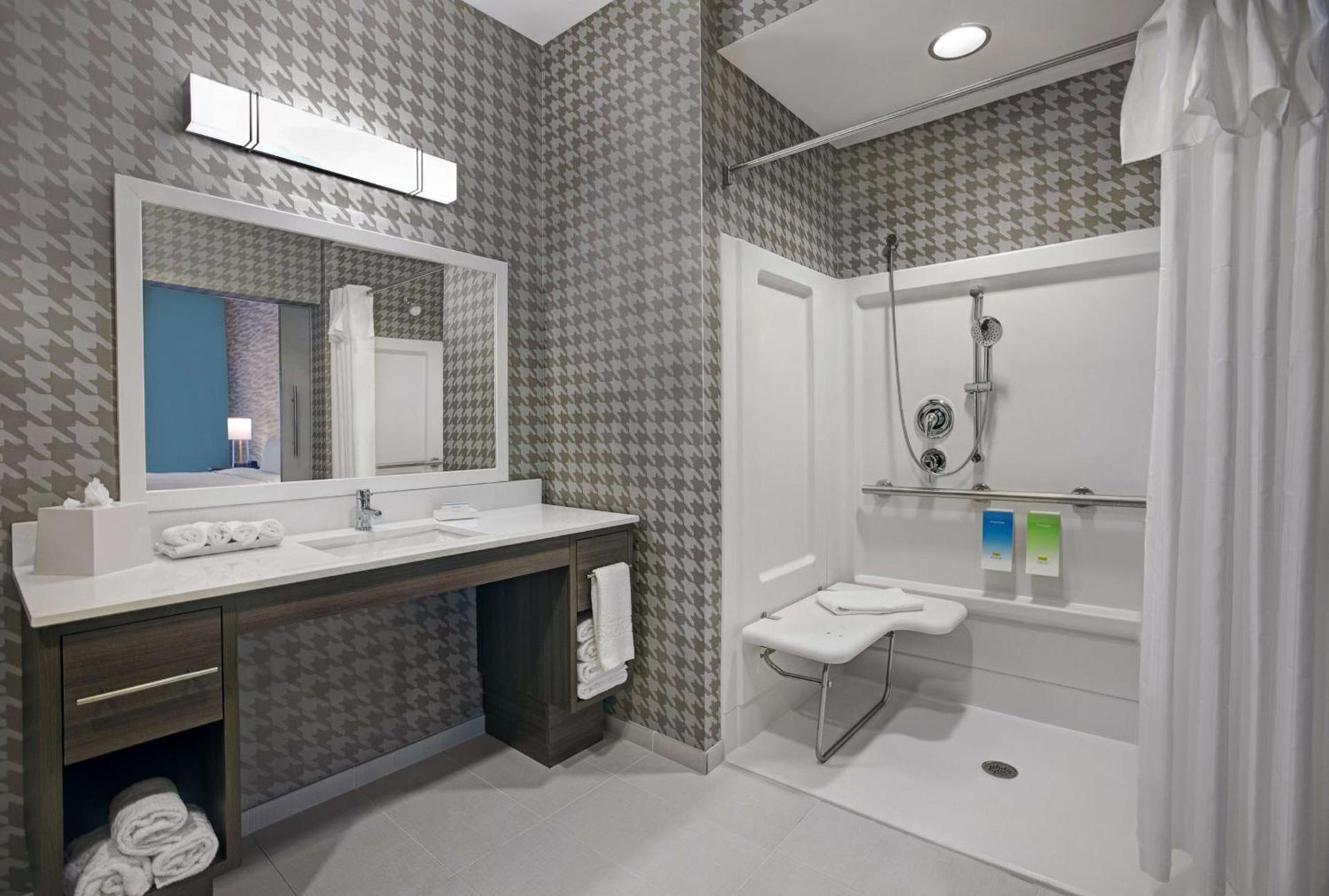 Home2 Suites By Hilton Richmond photo 27