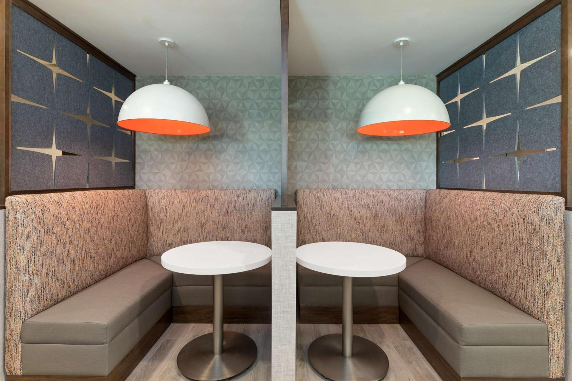 Hampton Inn Circleville, Oh photo 15
