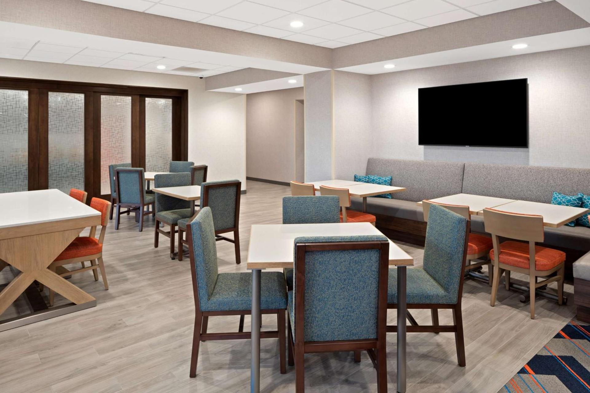 Hampton Inn Circleville, Oh photo 23