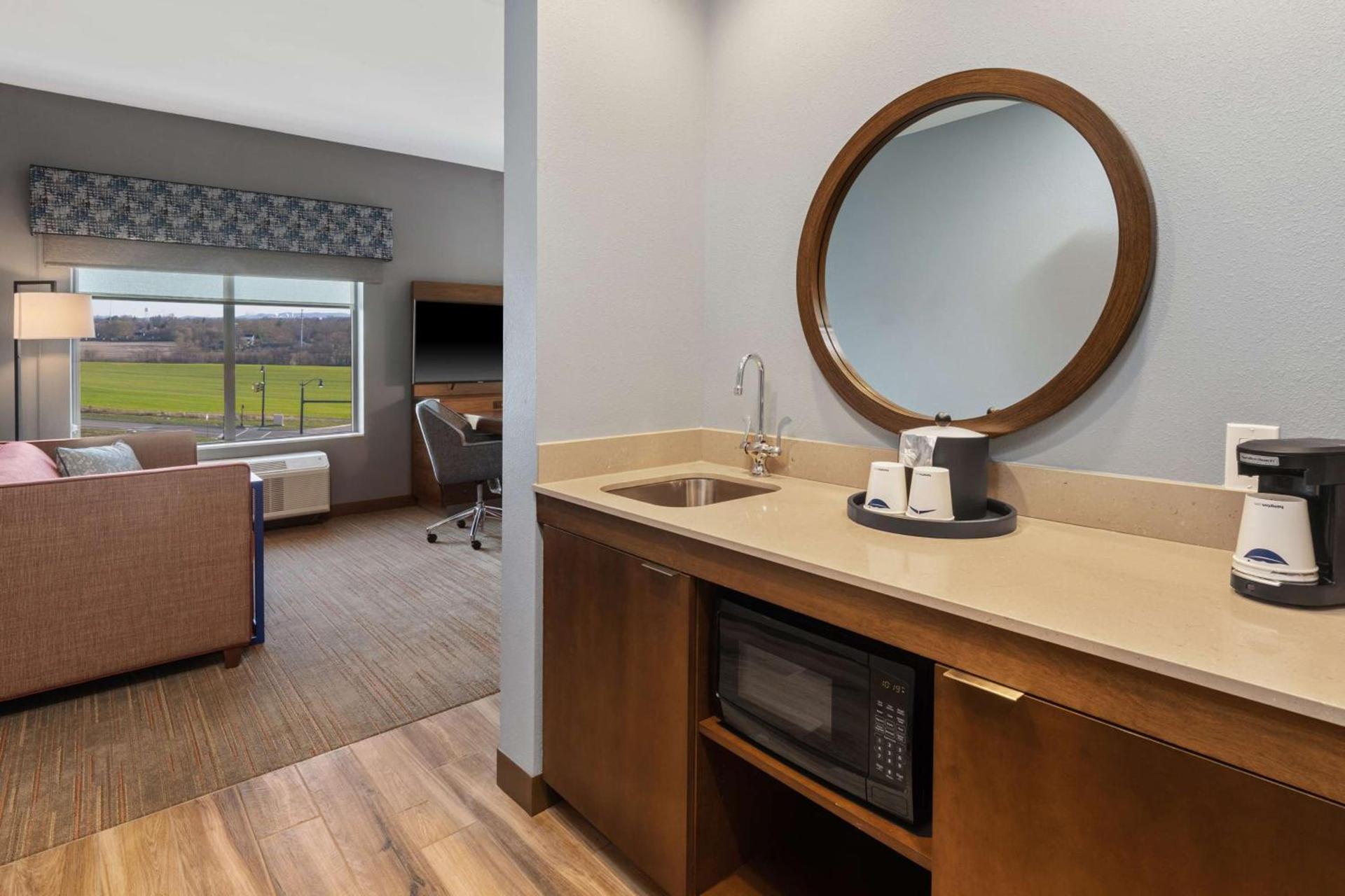 Hampton Inn Circleville, Oh photo 42
