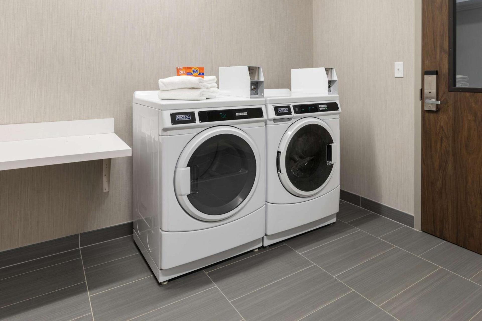 Hampton Inn Circleville, Oh photo 50