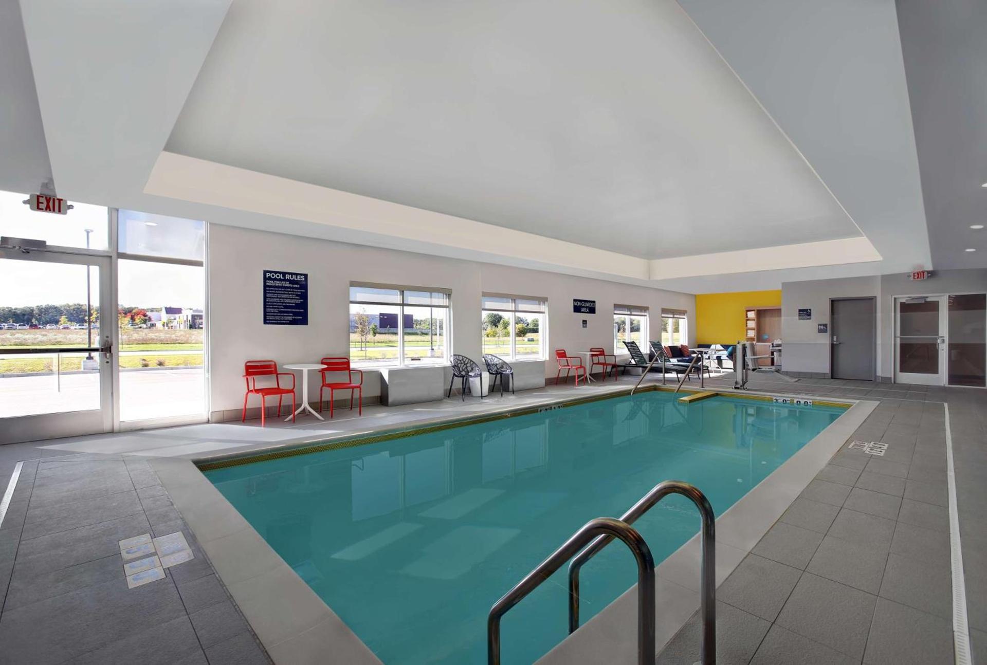 Tru By Hilton Stoughton photo 17