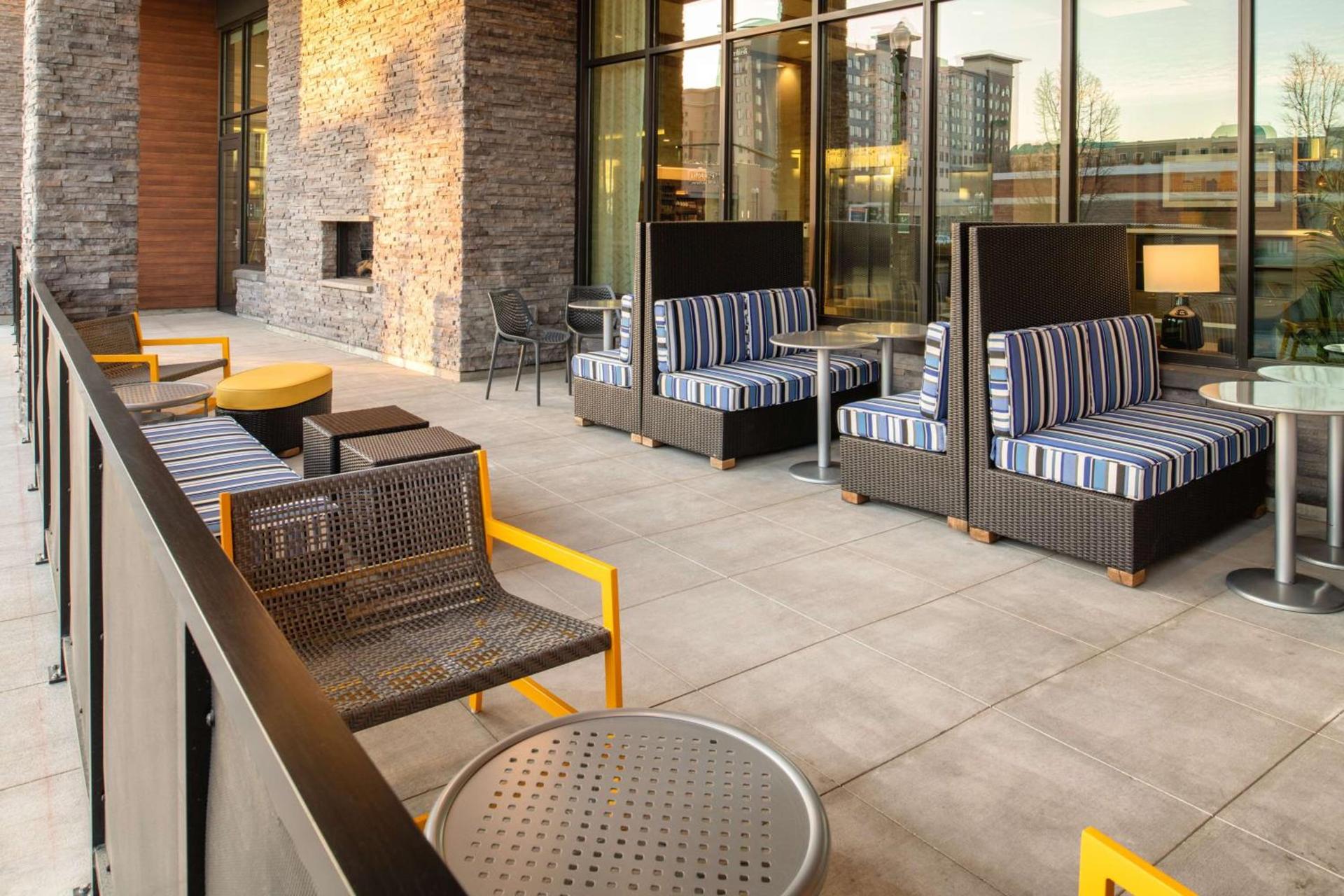 Home2 Suites By Hilton Boise Downtown photo 2