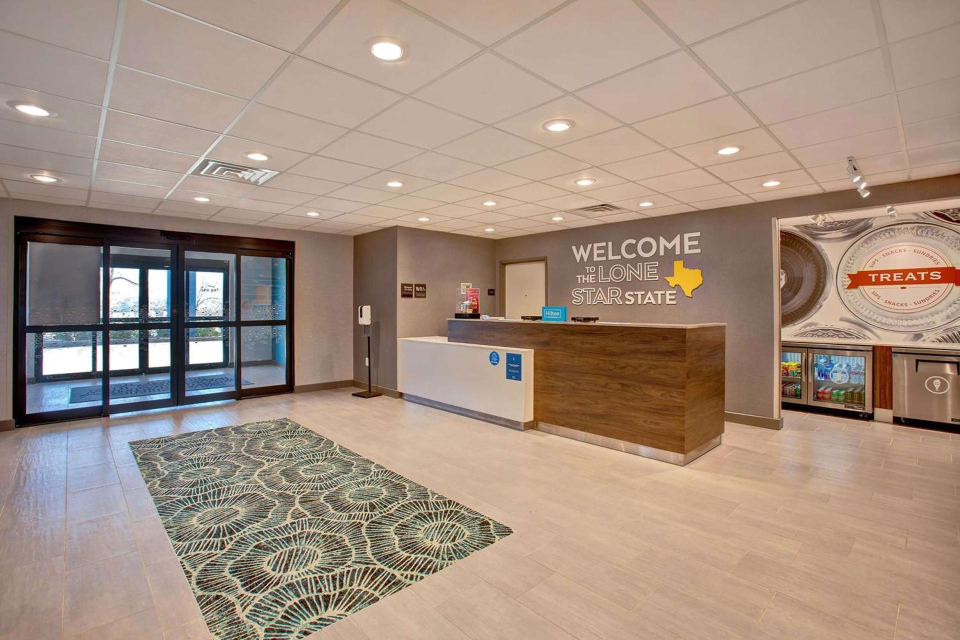 Hampton Inn & Suites Borger photo 6