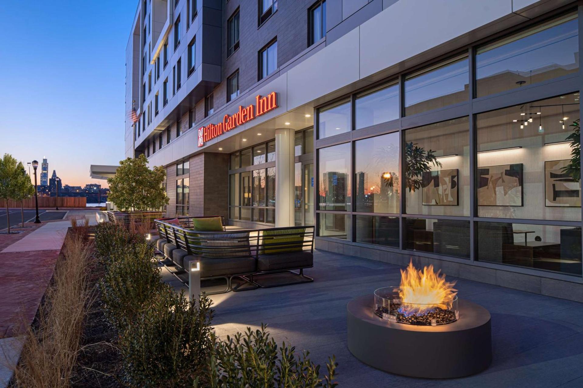 Hilton Garden Inn Camden Waterfront Philadelphia photo 2