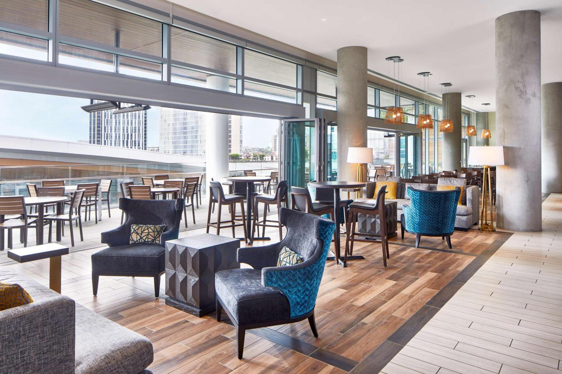 Embassy Suites by Hilton Nashville Downtown photo 9