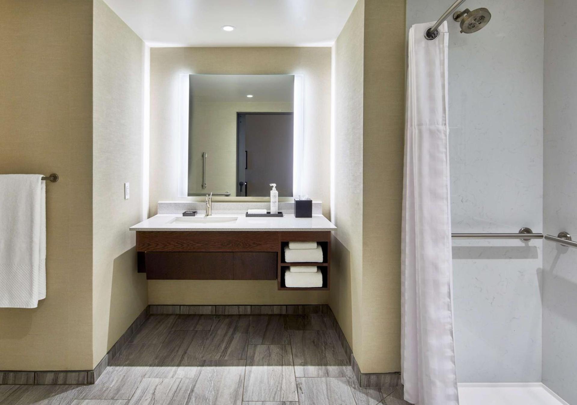 Embassy Suites by Hilton Nashville Downtown photo 30