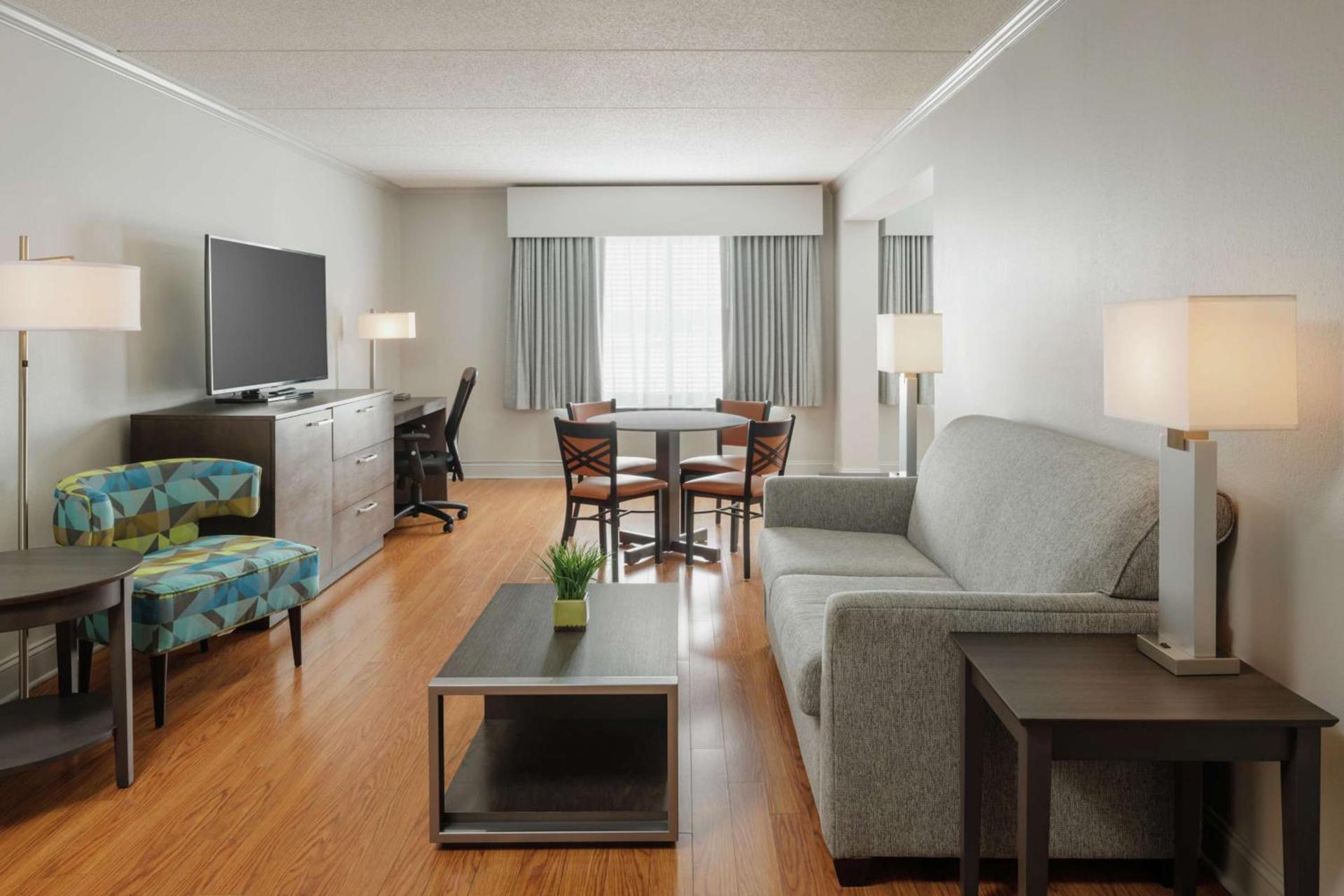 Hotel Trilogy Albany Airport, Tapestry Collection by Hilton photo 28