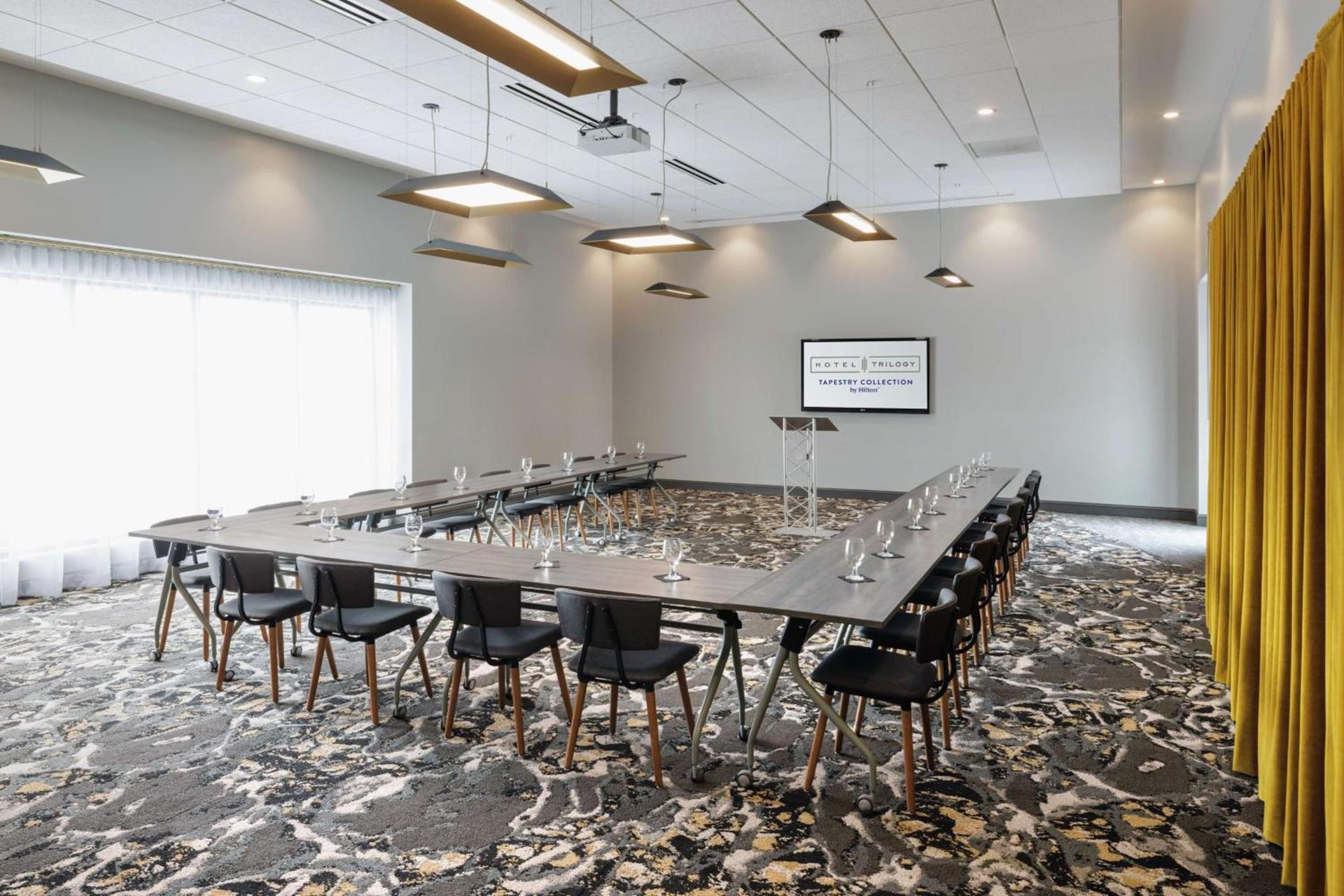 Hotel Trilogy Albany Airport, Tapestry Collection by Hilton — hotel in Latham