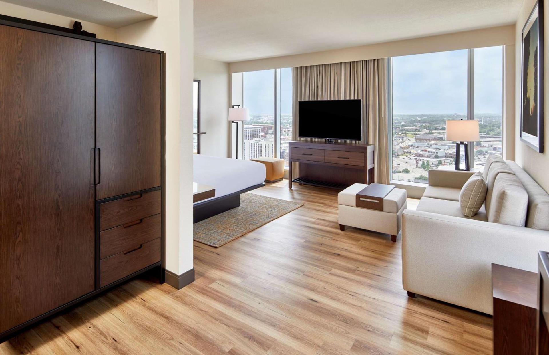 Embassy Suites by Hilton Nashville Downtown photo 42