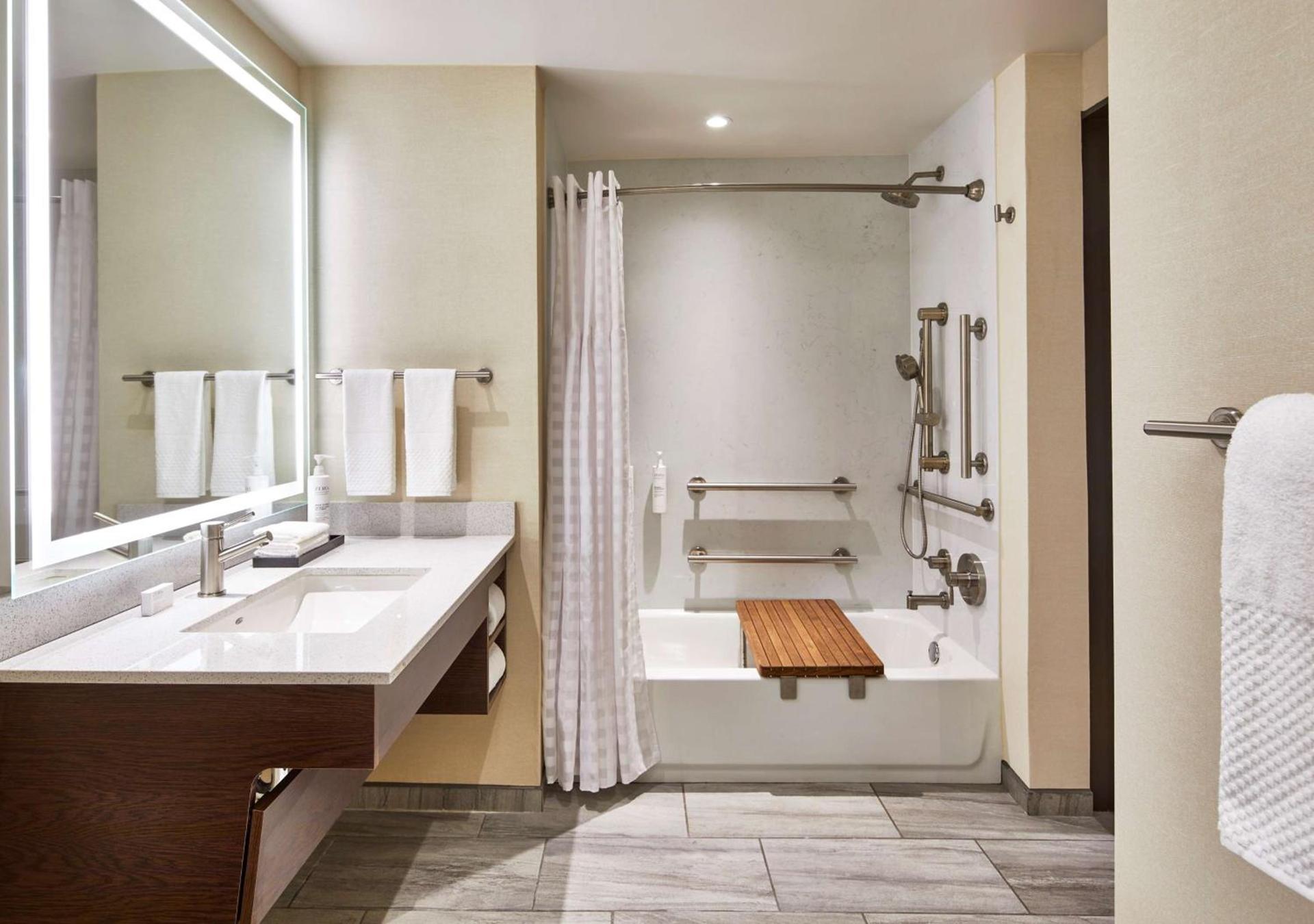 Embassy Suites by Hilton Nashville Downtown photo 52