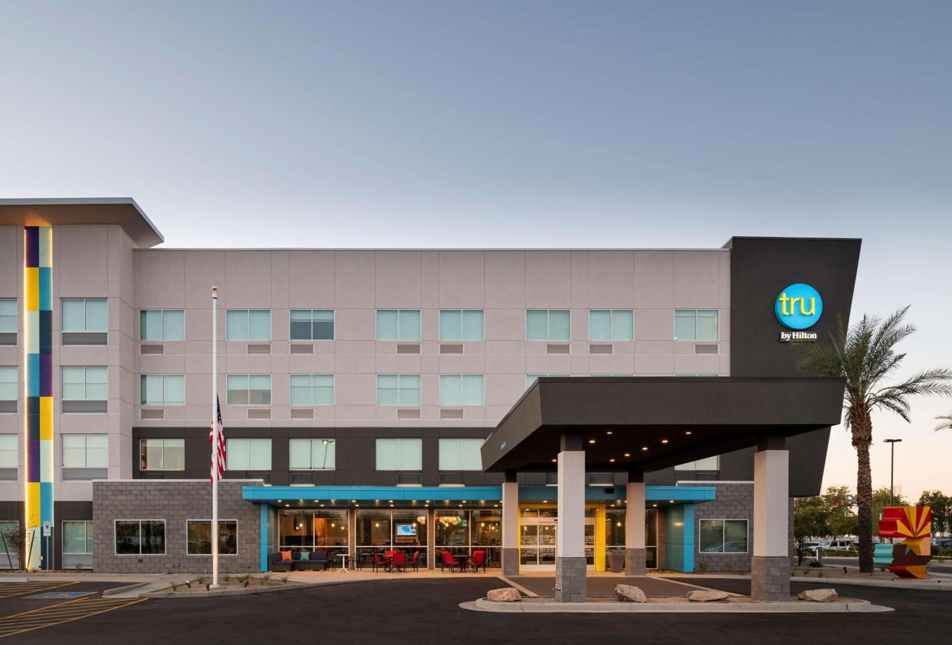 Tru By Hilton Phoenix Glendale Westgate photo 5