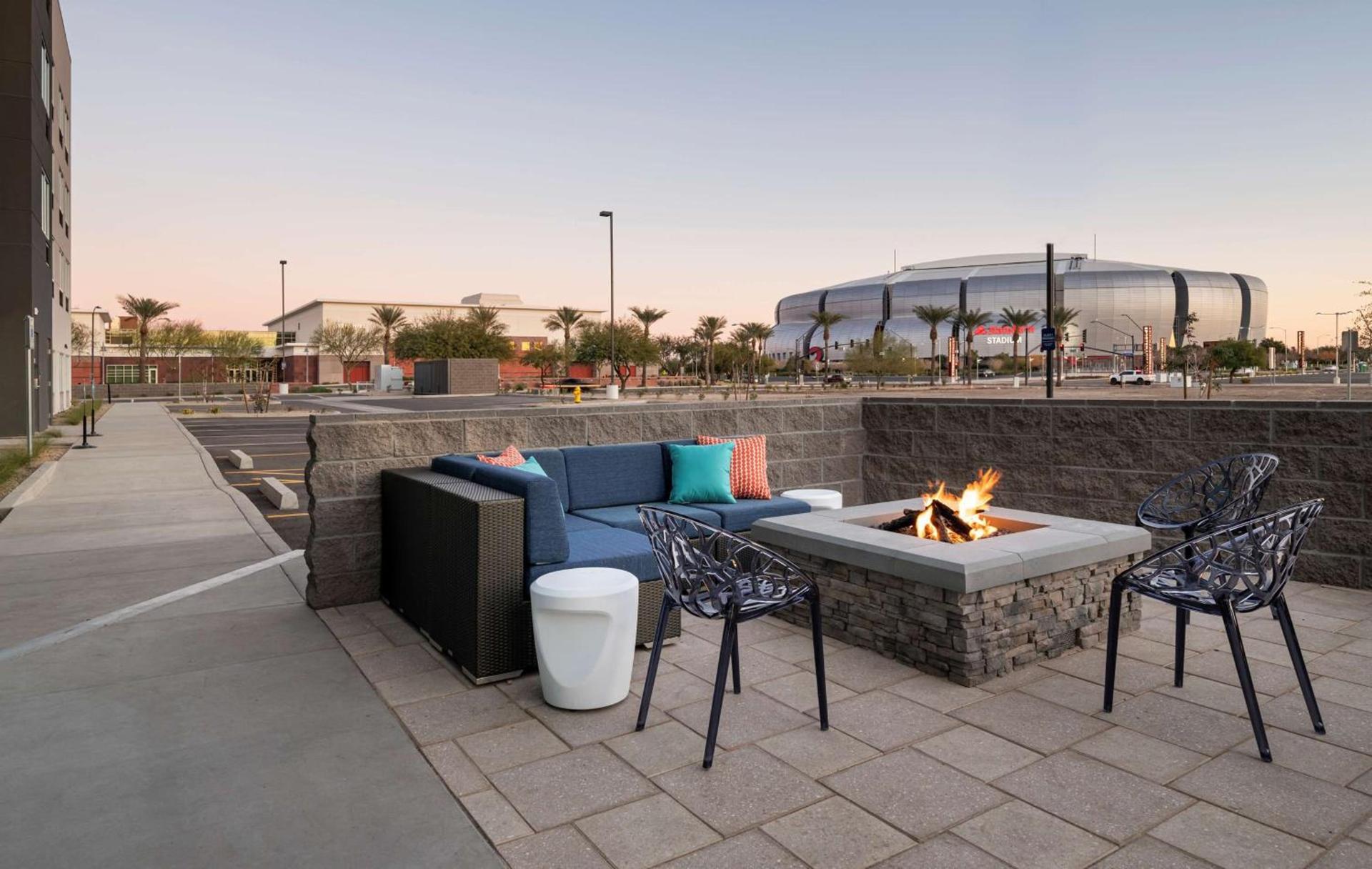 Tru By Hilton Phoenix Glendale Westgate photo 4