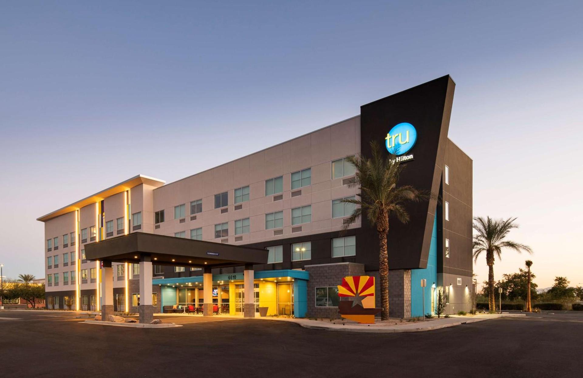 Tru By Hilton Phoenix Glendale Westgate photo 6