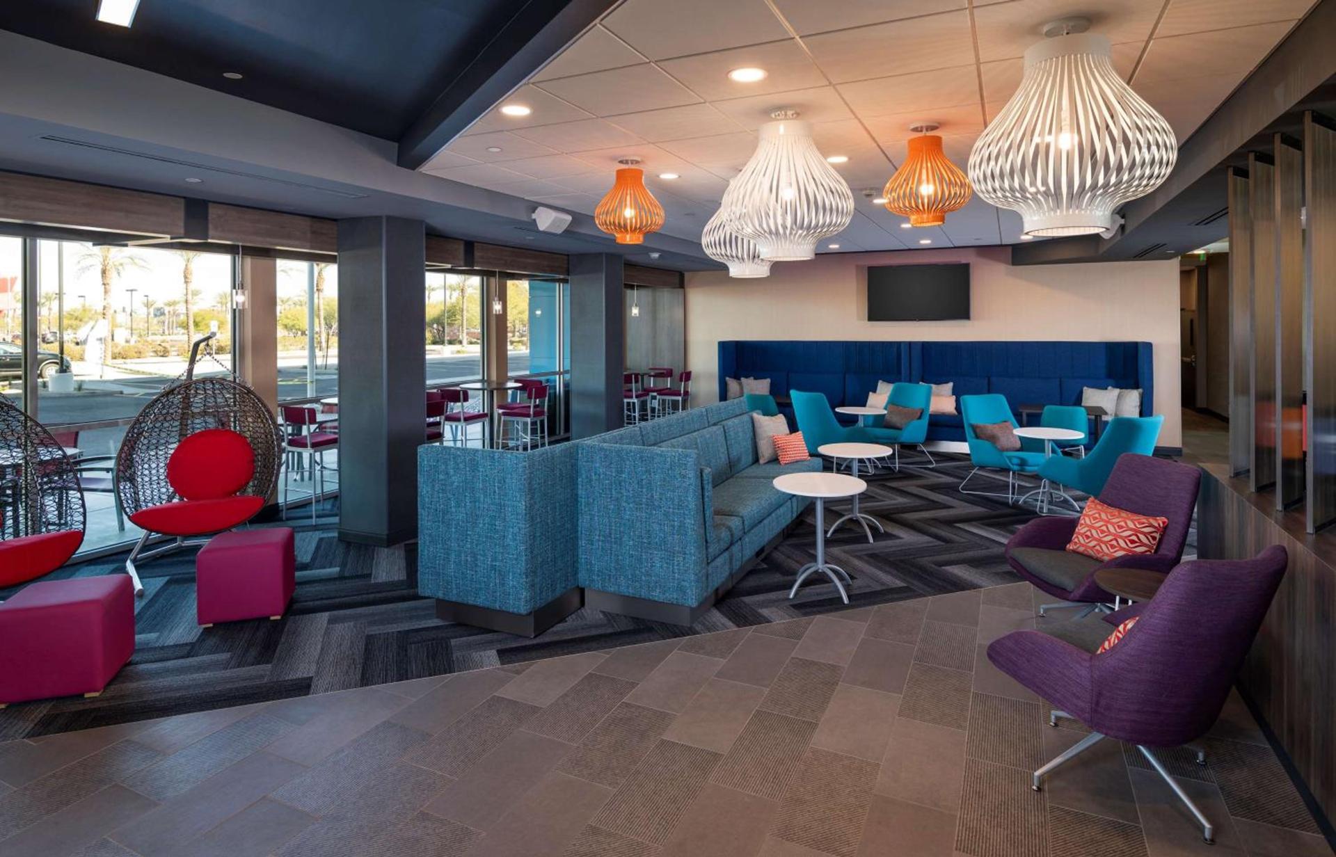 Tru By Hilton Phoenix Glendale Westgate photo 10