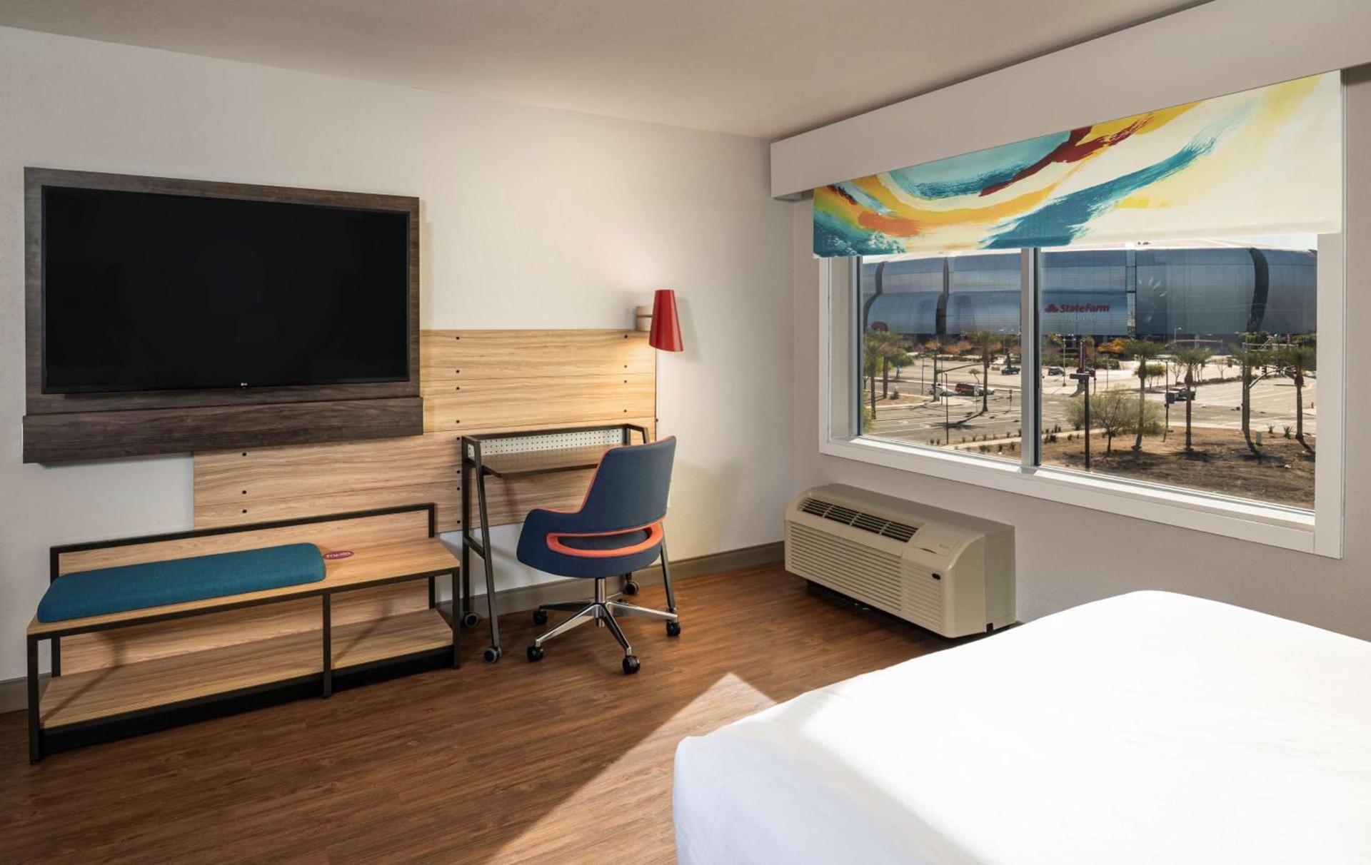 Tru By Hilton Phoenix Glendale Westgate photo 31