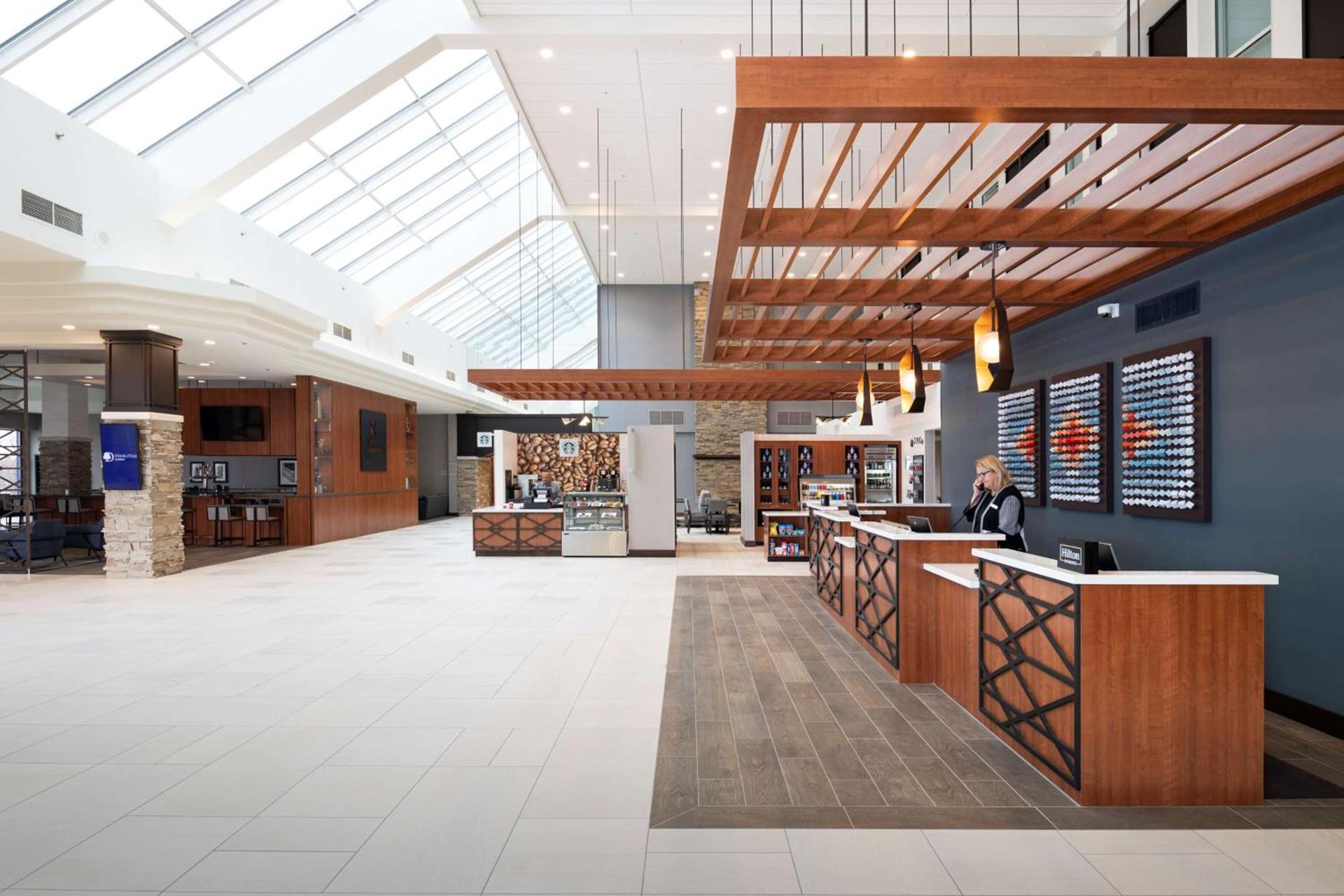 Doubletree By Hilton Madison East photo 9