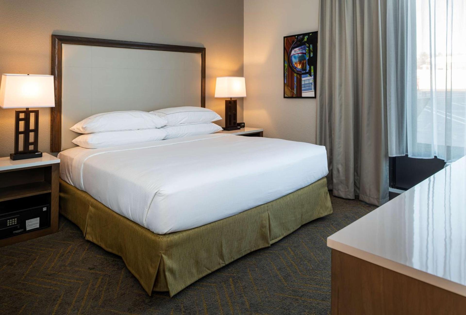 Doubletree By Hilton Madison East photo 31