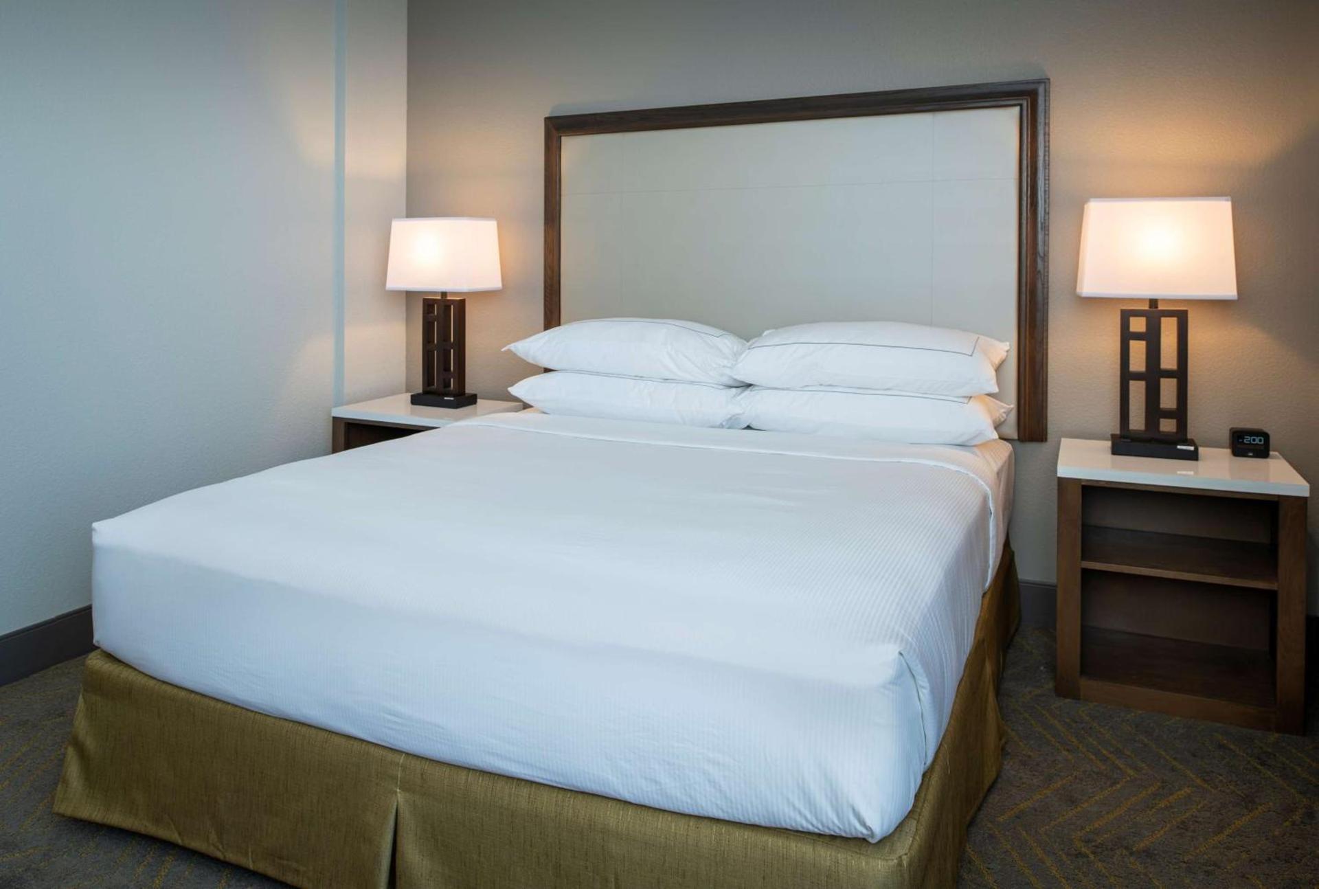 Doubletree By Hilton Madison East photo 52