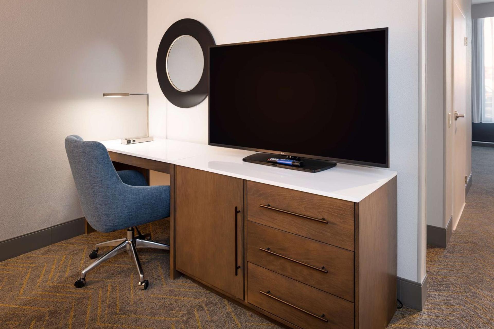 Doubletree By Hilton Madison East photo 50
