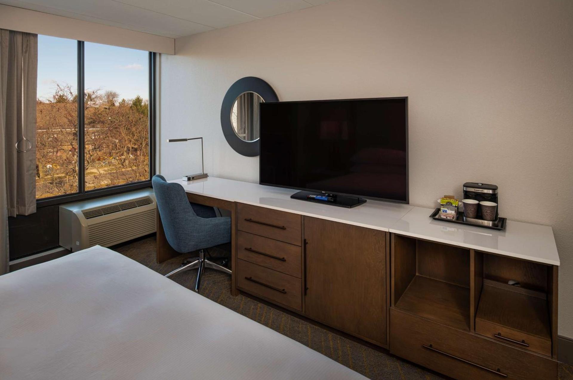 Doubletree By Hilton Madison East photo 53