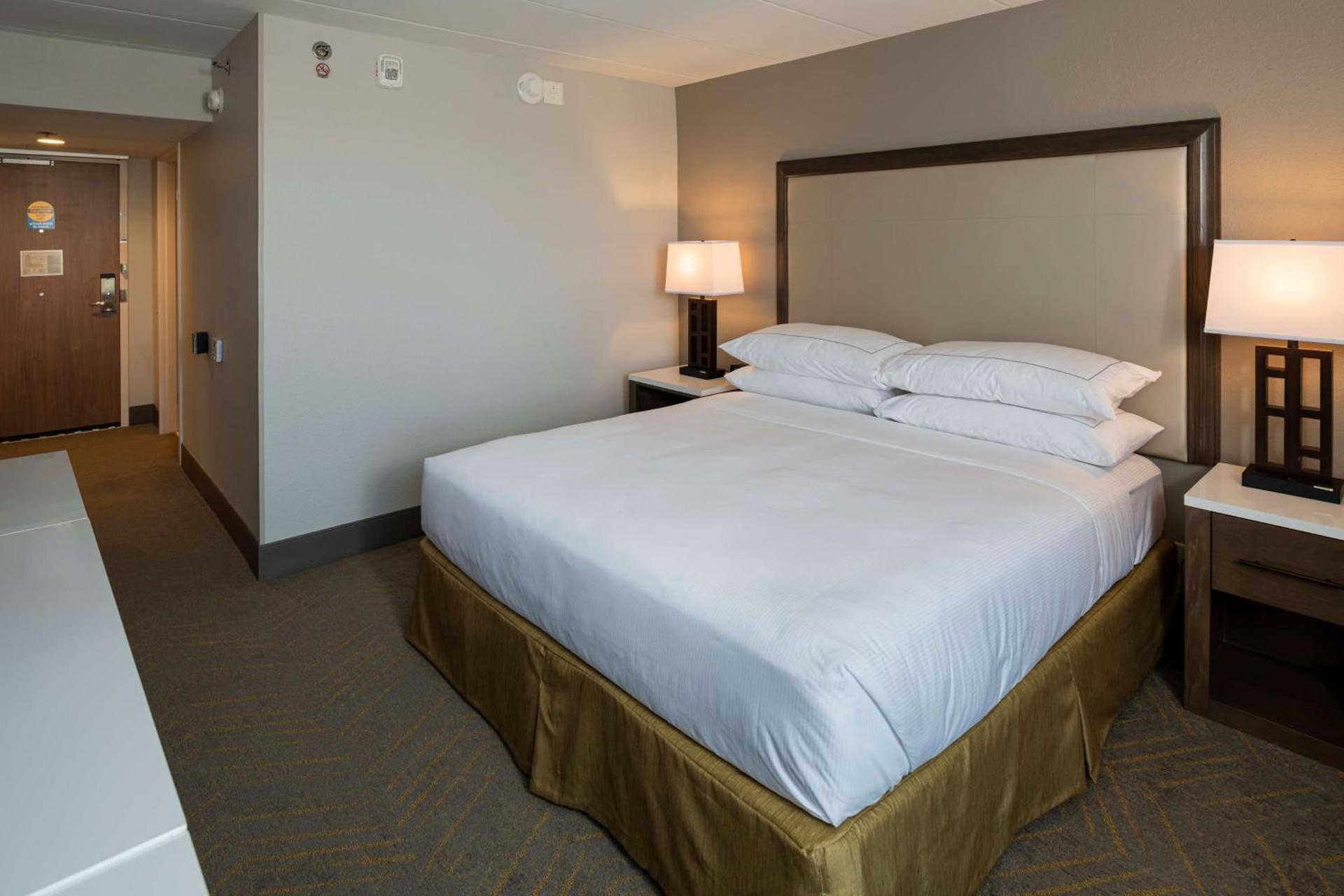 Doubletree By Hilton Madison East photo 56