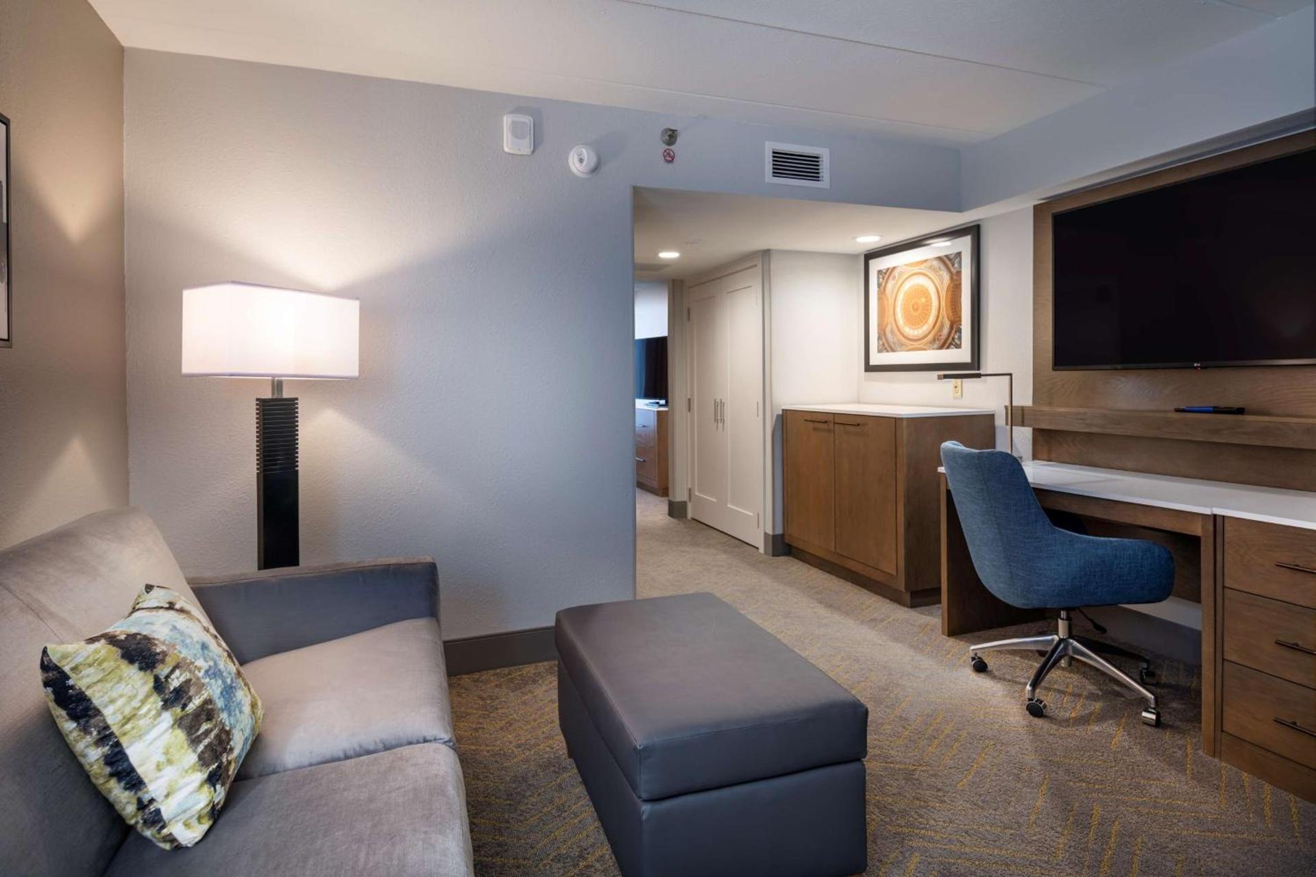 Doubletree By Hilton Madison East photo 58
